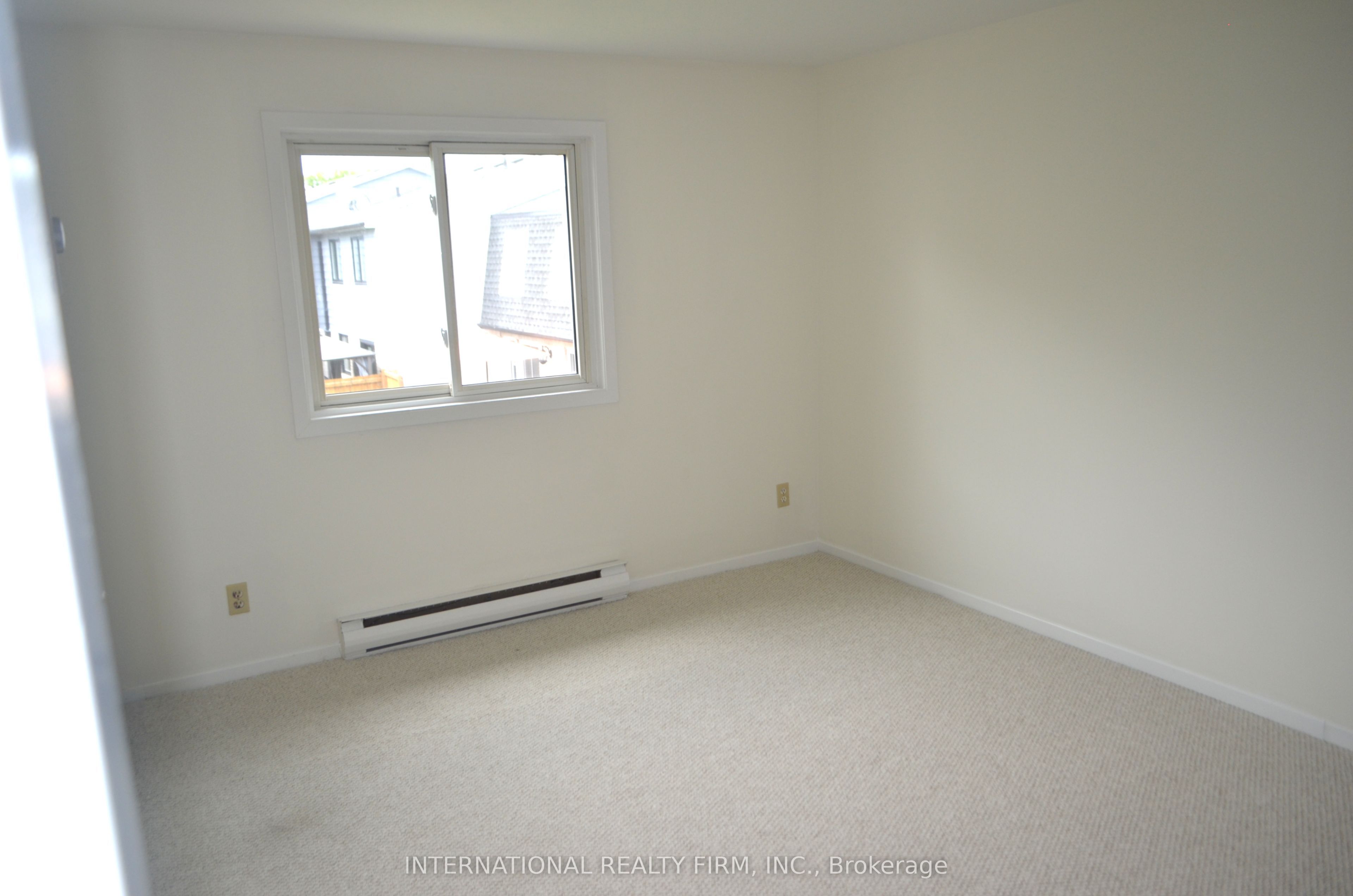 53 Peacock Boulevard Property Photo 8