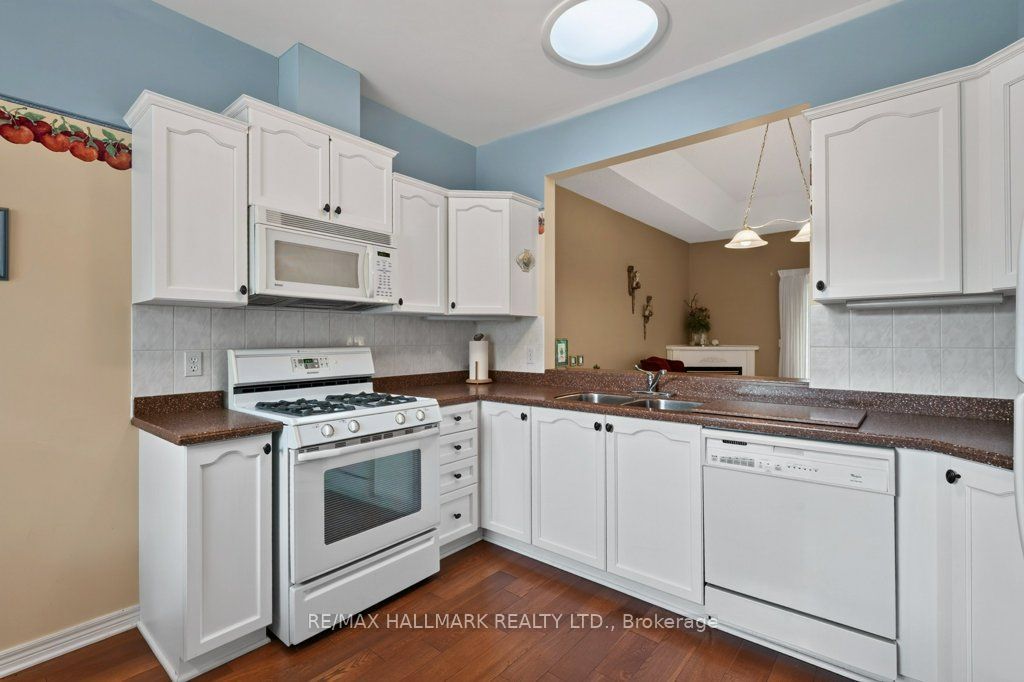 99 Linwell Road 17 Property Photo 7