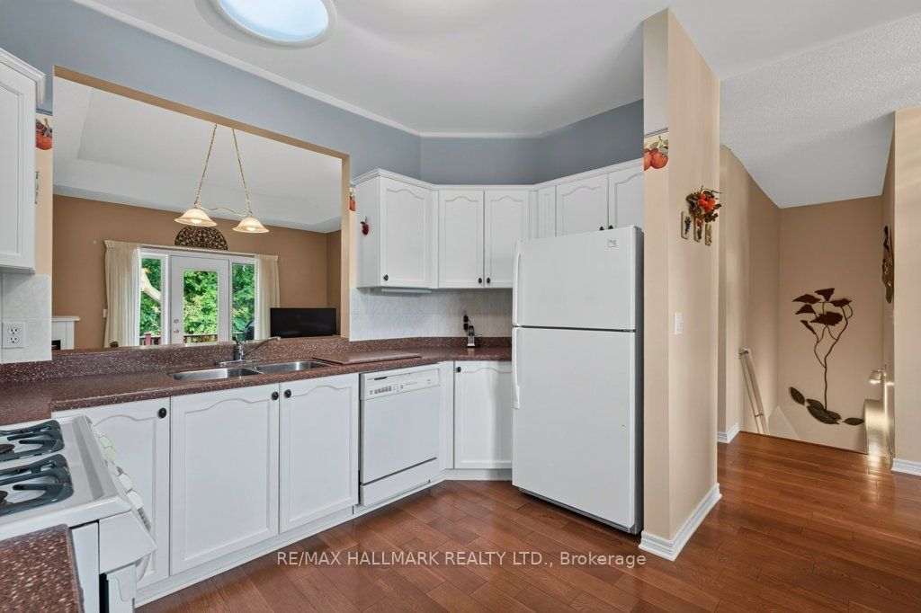 99 Linwell Road 17 Property Photo 8