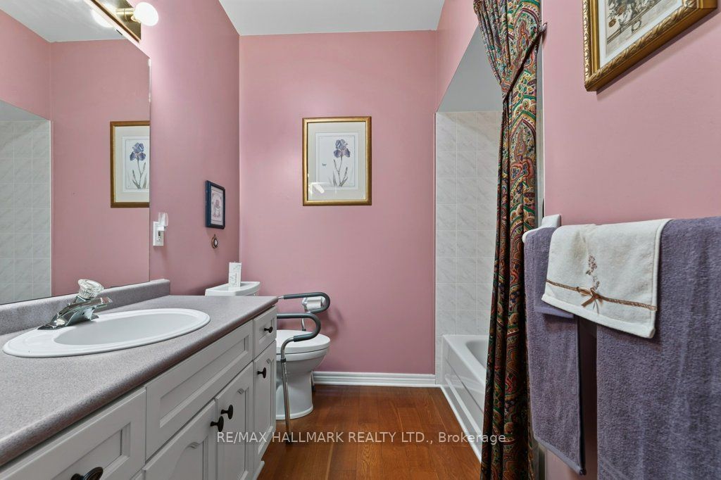 99 Linwell Road 17 Property Photo 18