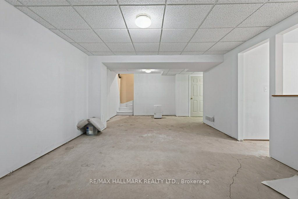 99 Linwell Road 17 Property Photo 20