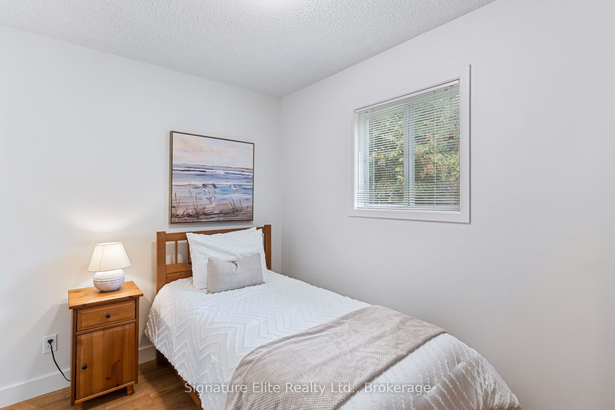 985 North Bay Drive Property Photo 12