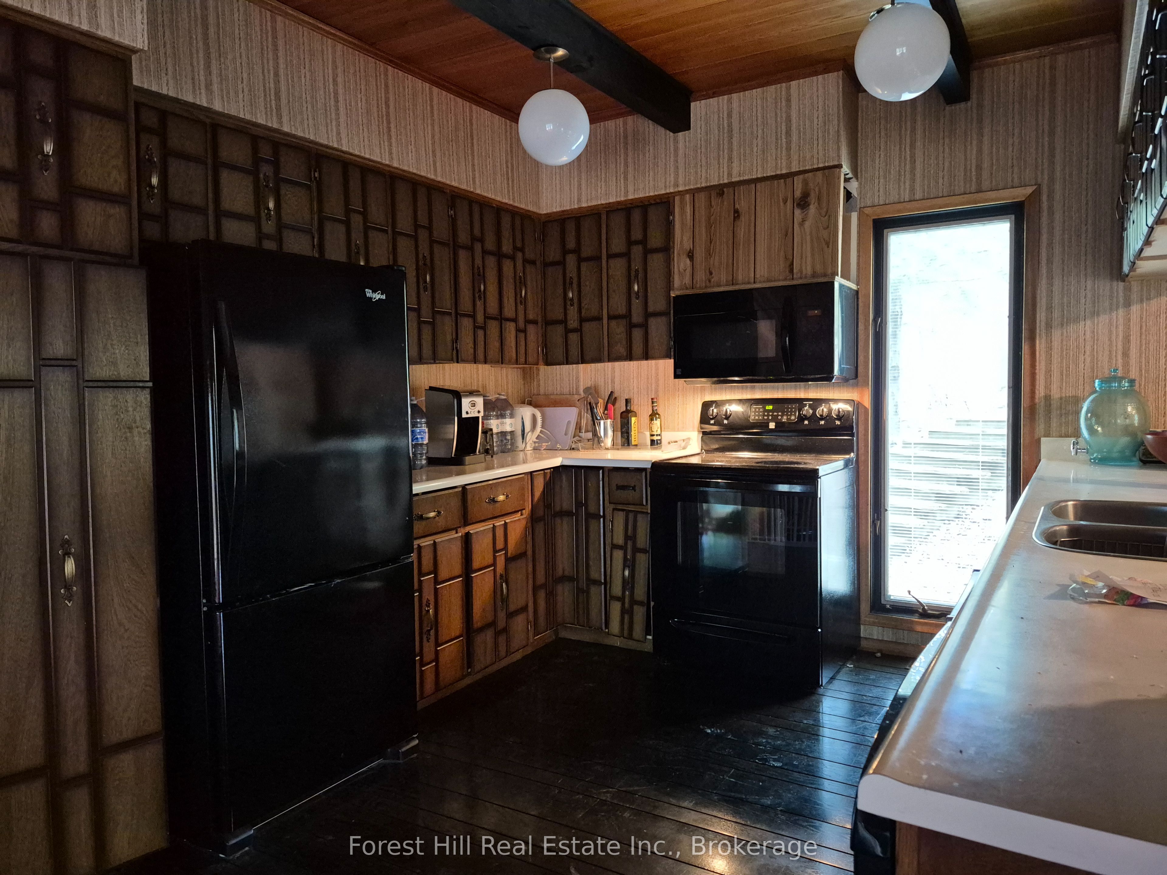 160 West Point Sands Road Property Photo 8