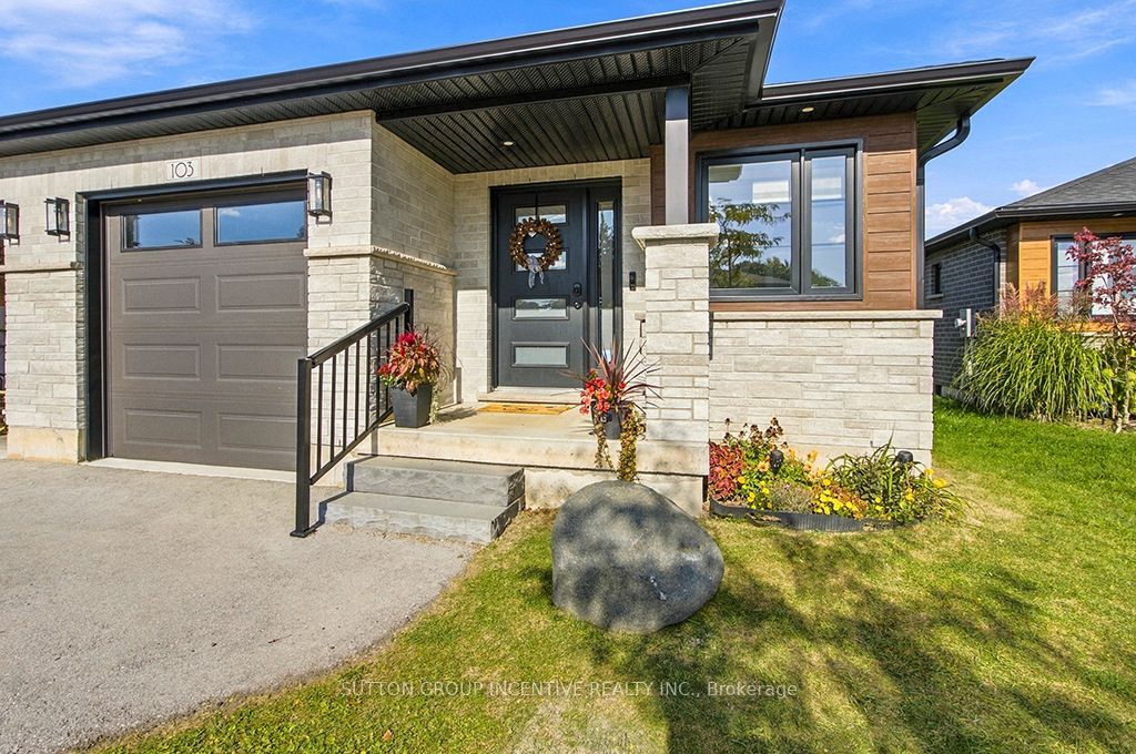 103 Jefferey Way Property Photo 2