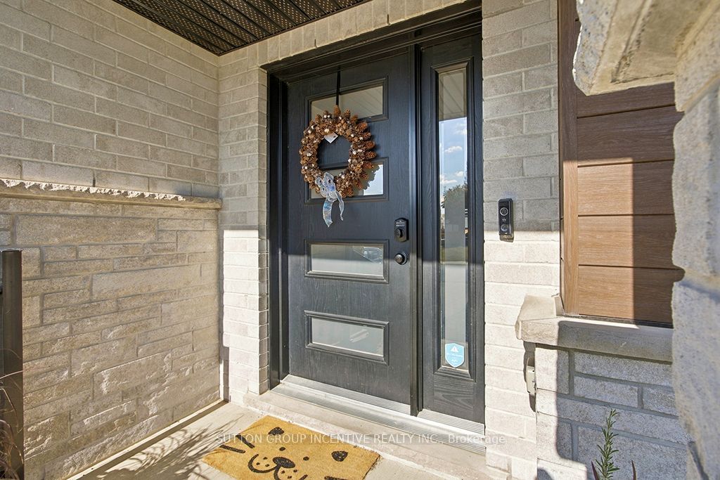103 Jefferey Way Property Photo 5
