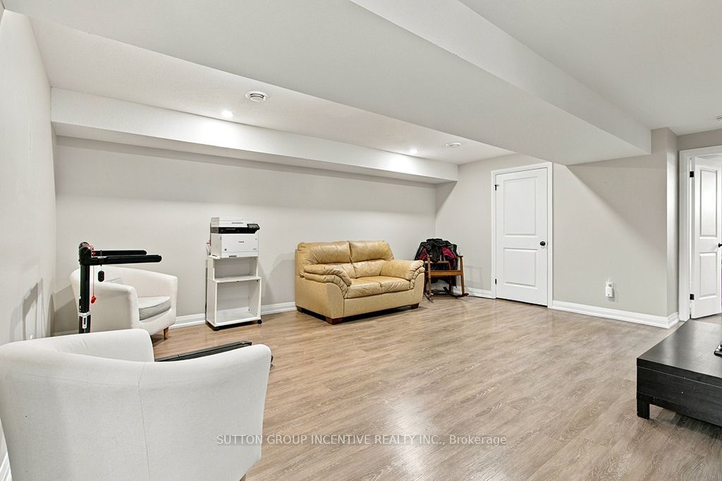 103 Jefferey Way Property Photo 30