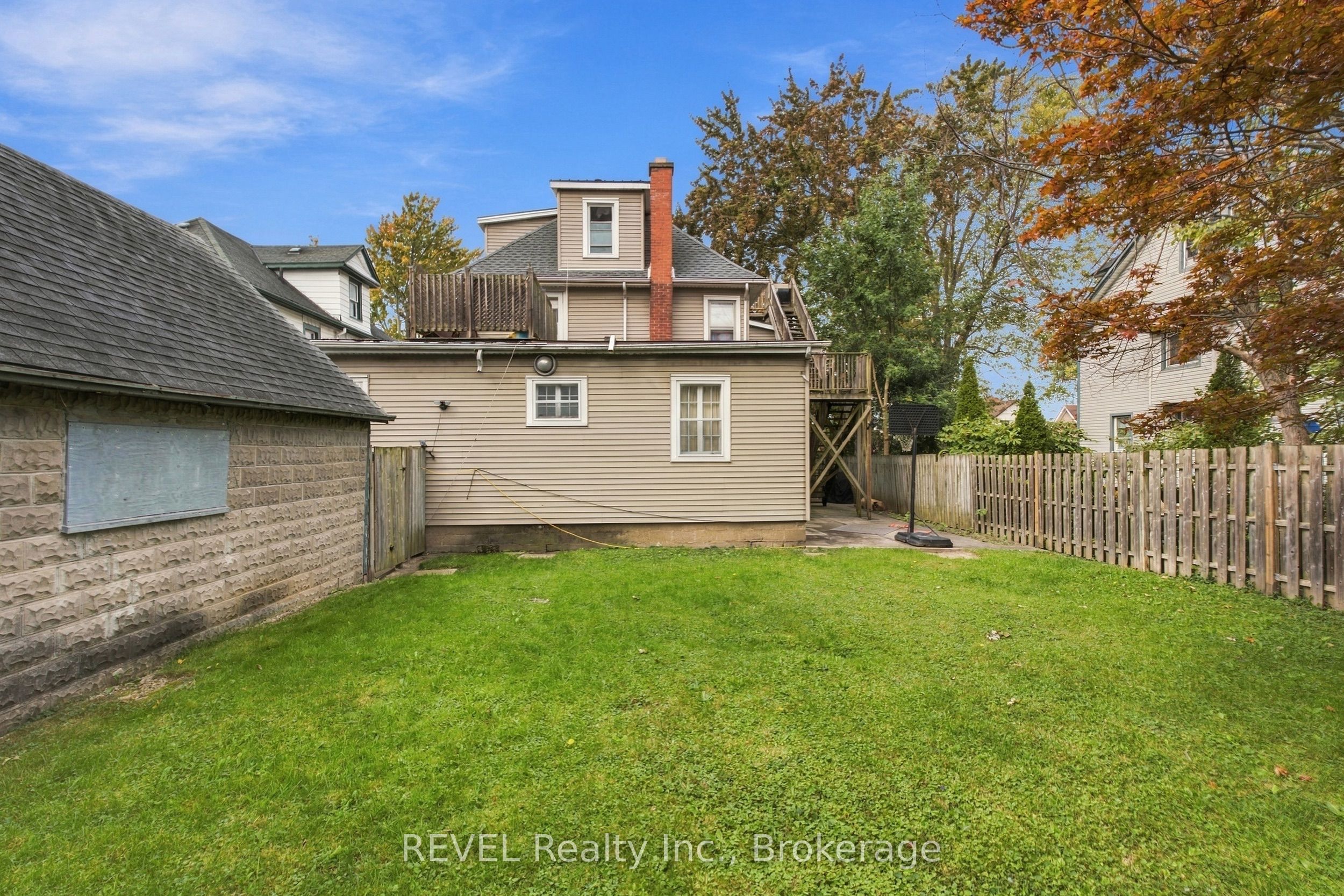 132 Hellems Avenue Property Photo 9