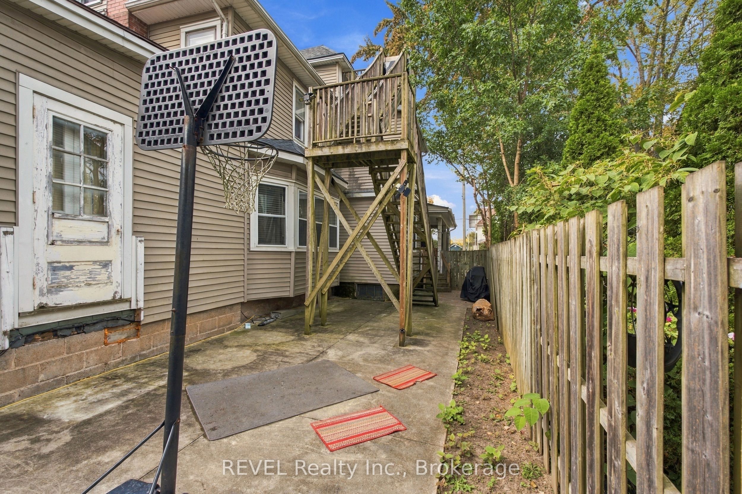 132 Hellems Avenue Property Photo 13