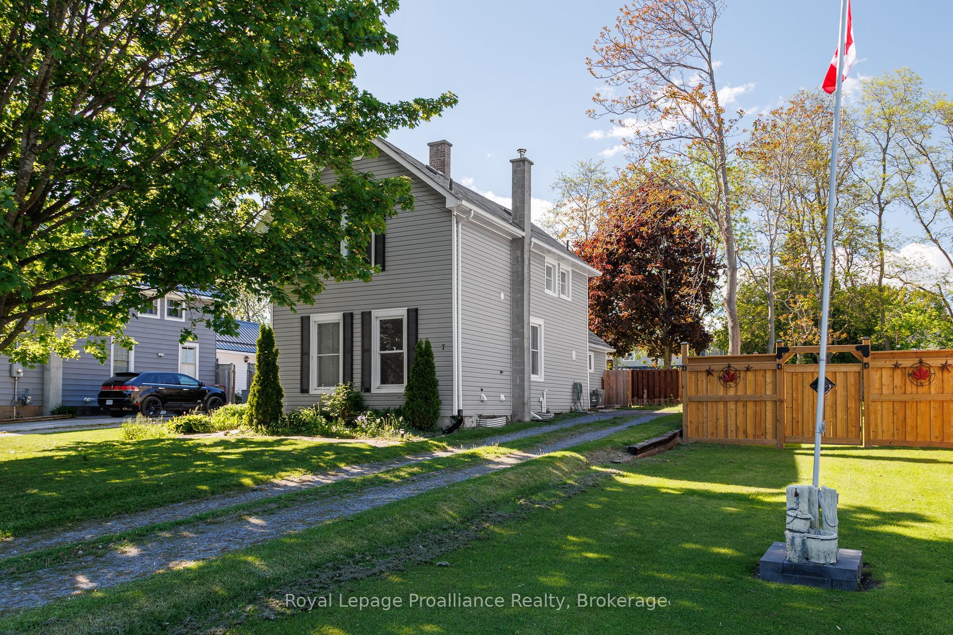 7 Simmons Street Property Photo 1