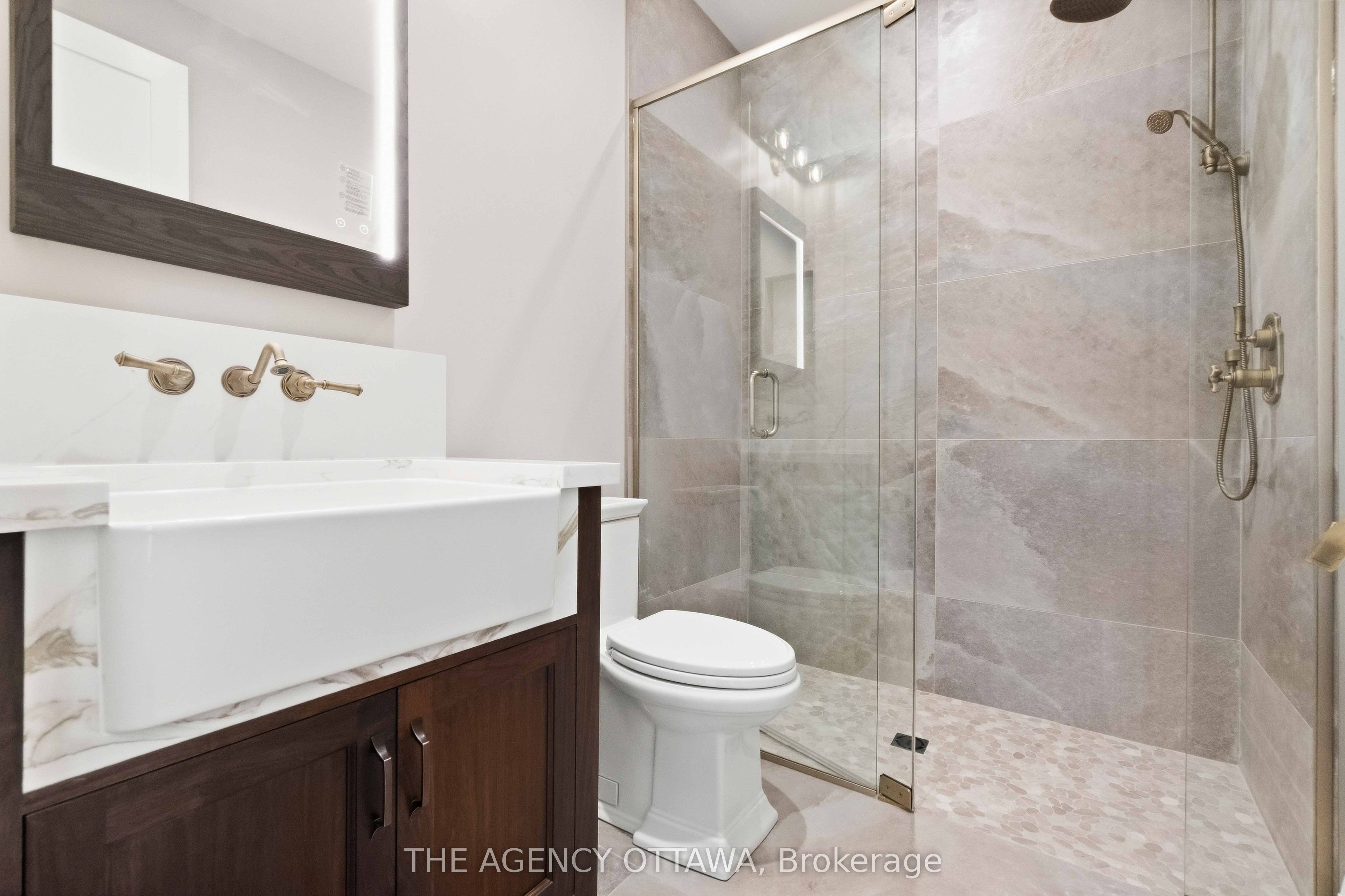 432 Ashbee Court Property Photo 24