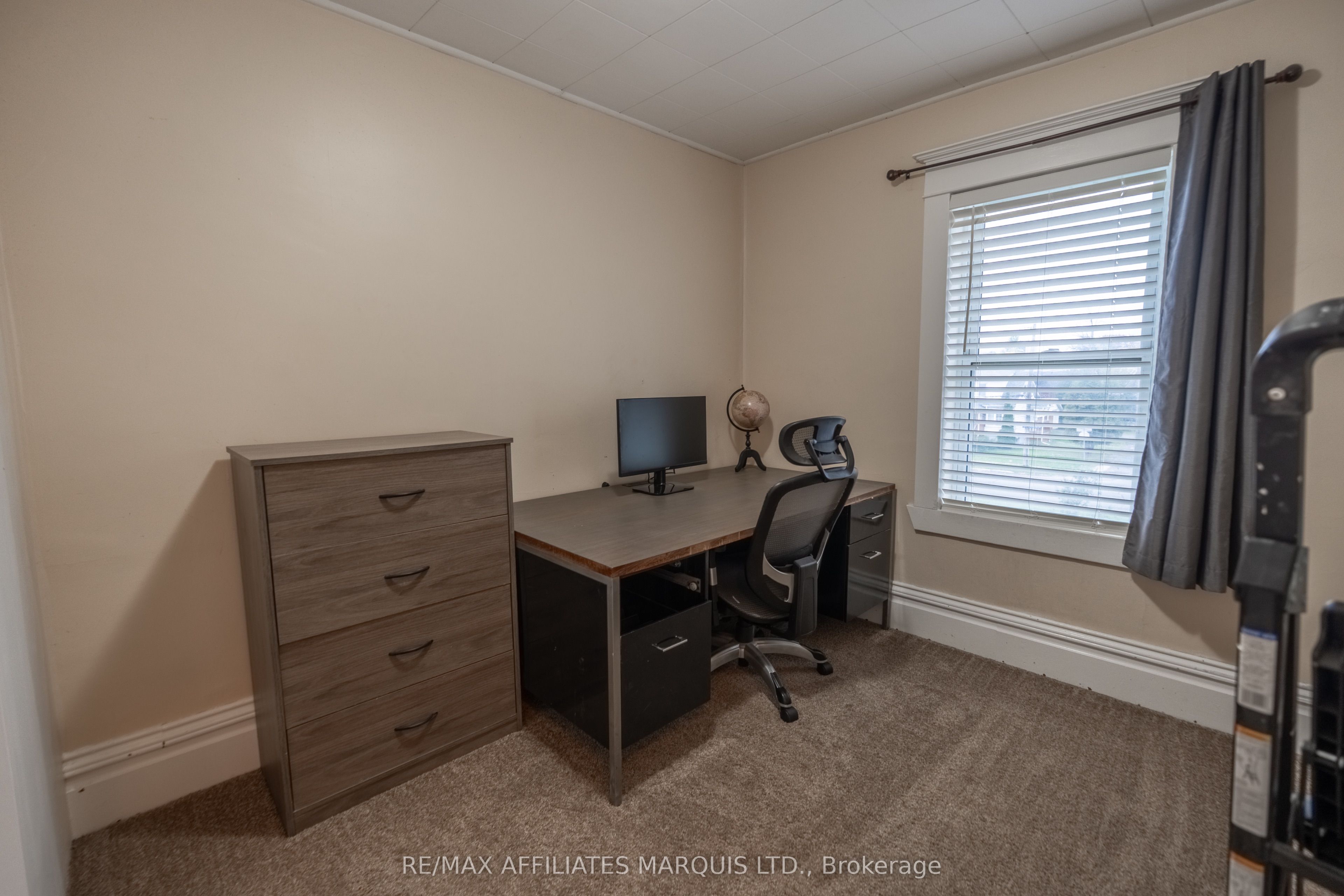 311 Fourth Street W Property Photo 17