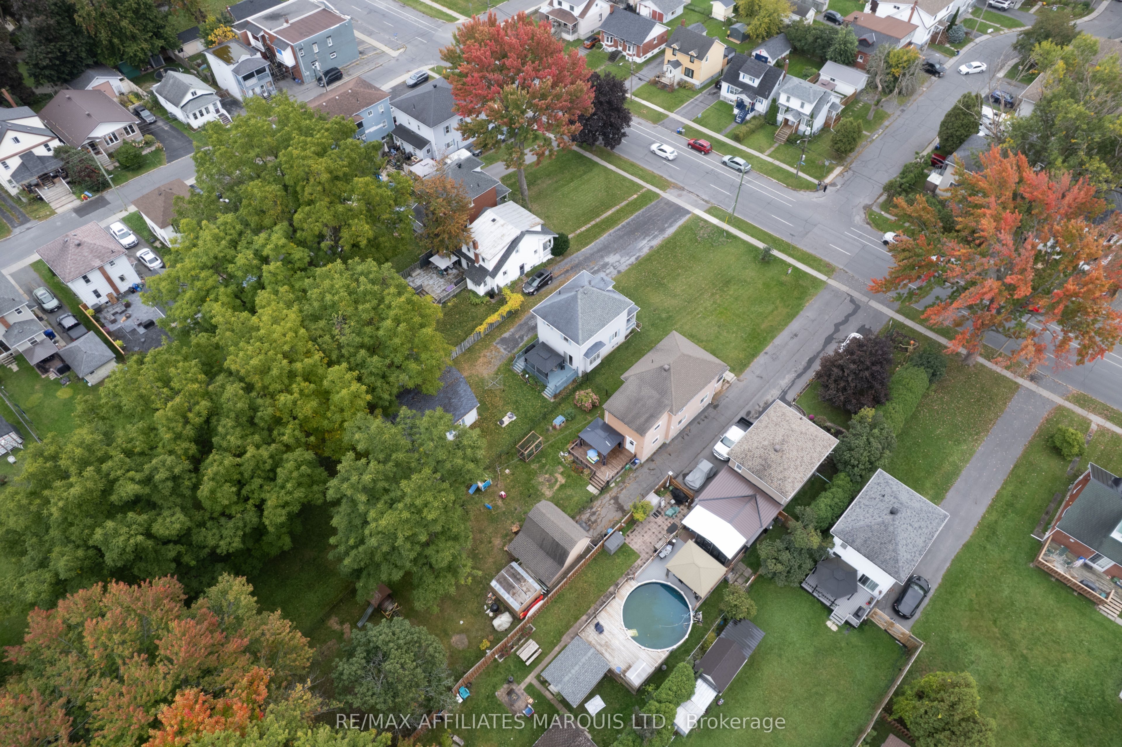 311 Fourth Street W Property Photo 31