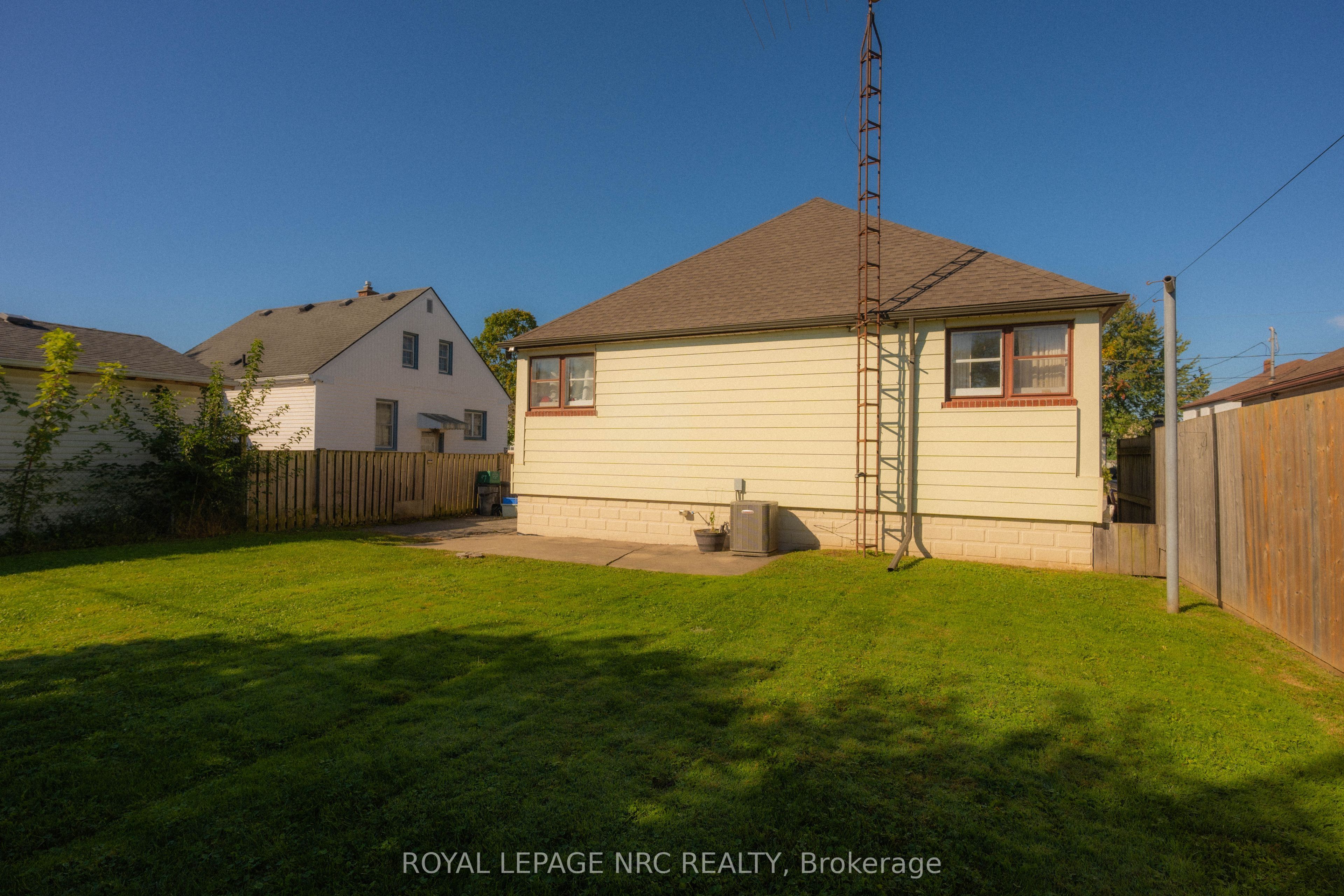 56 Lyons Avenue Property Photo 6