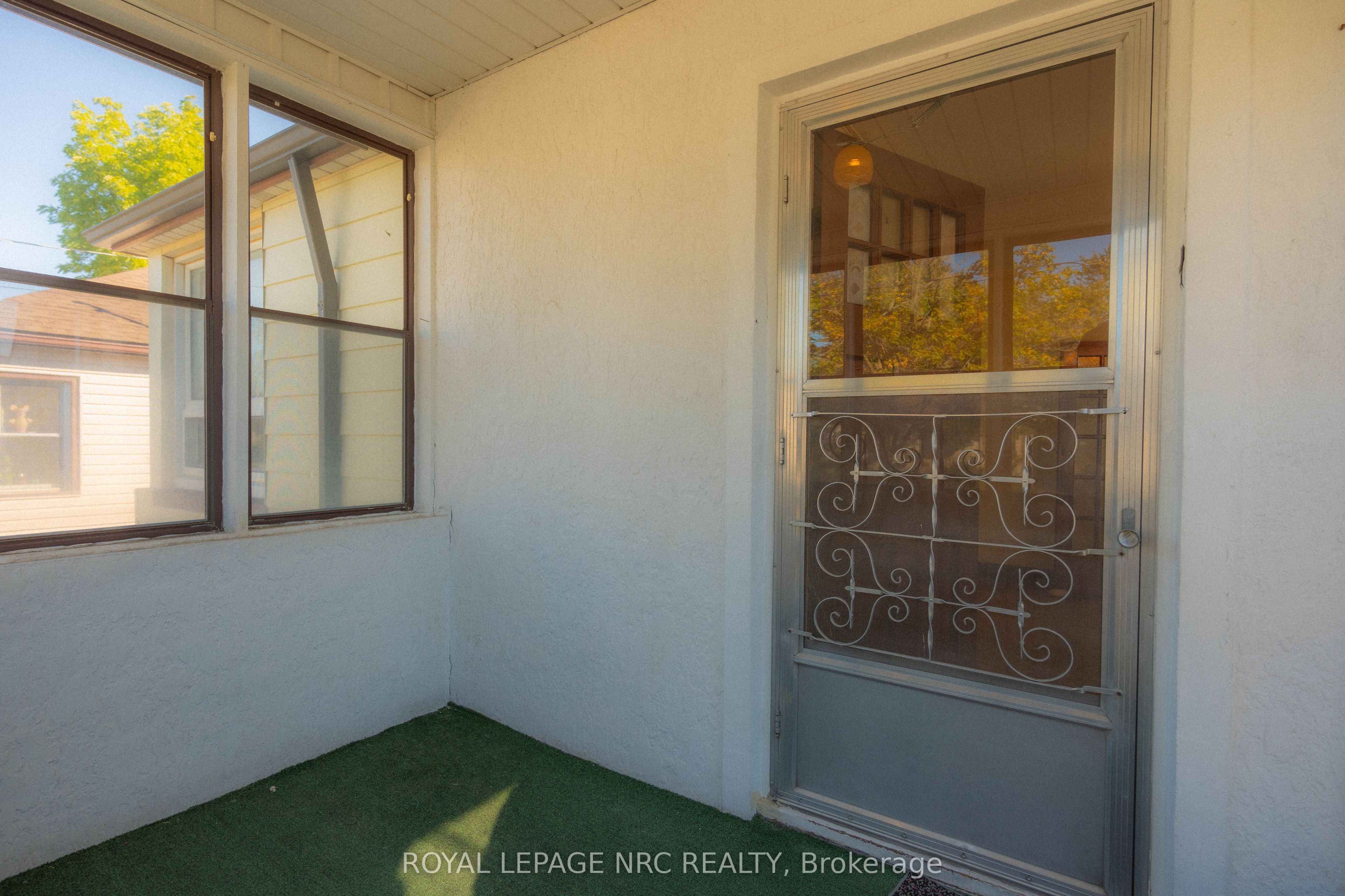 56 Lyons Avenue Property Photo 19