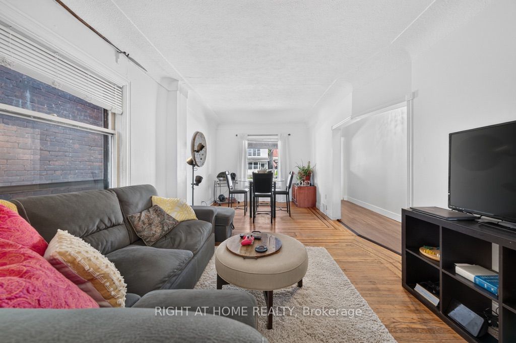 36 Sherman Avenue N Property Photo 9
