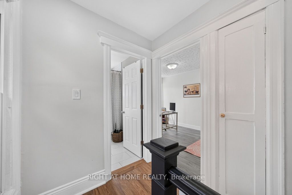 36 Sherman Avenue N Property Photo 21