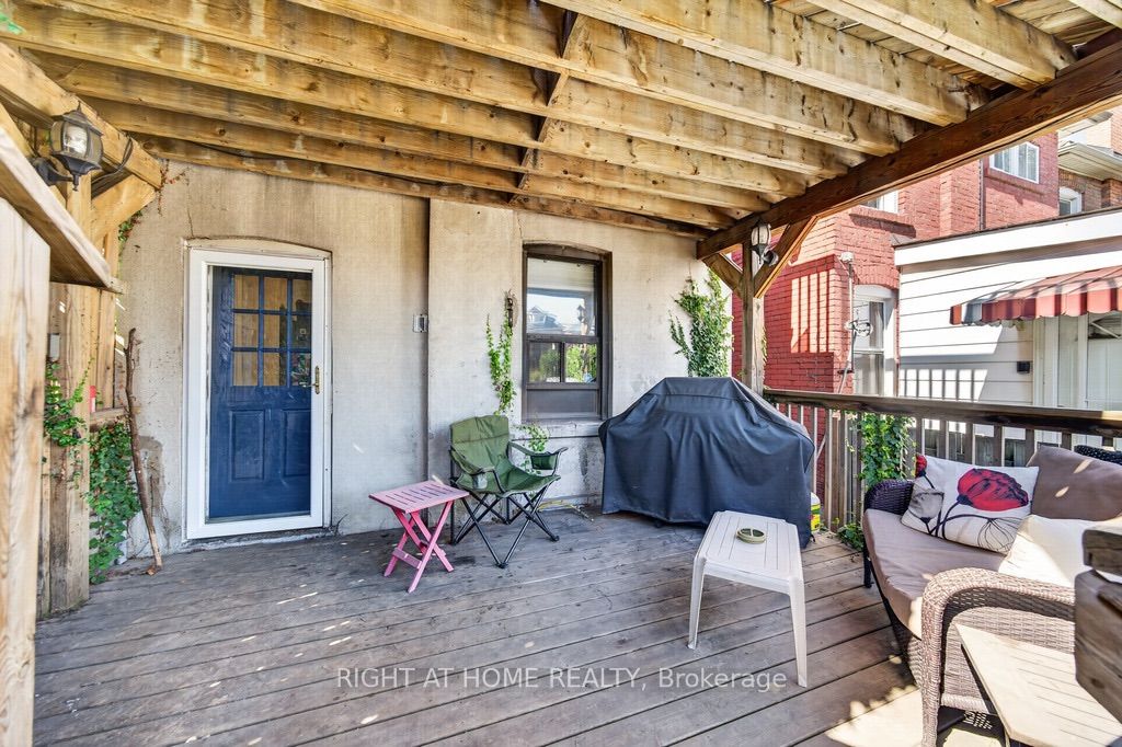 36 Sherman Avenue N Property Photo 38