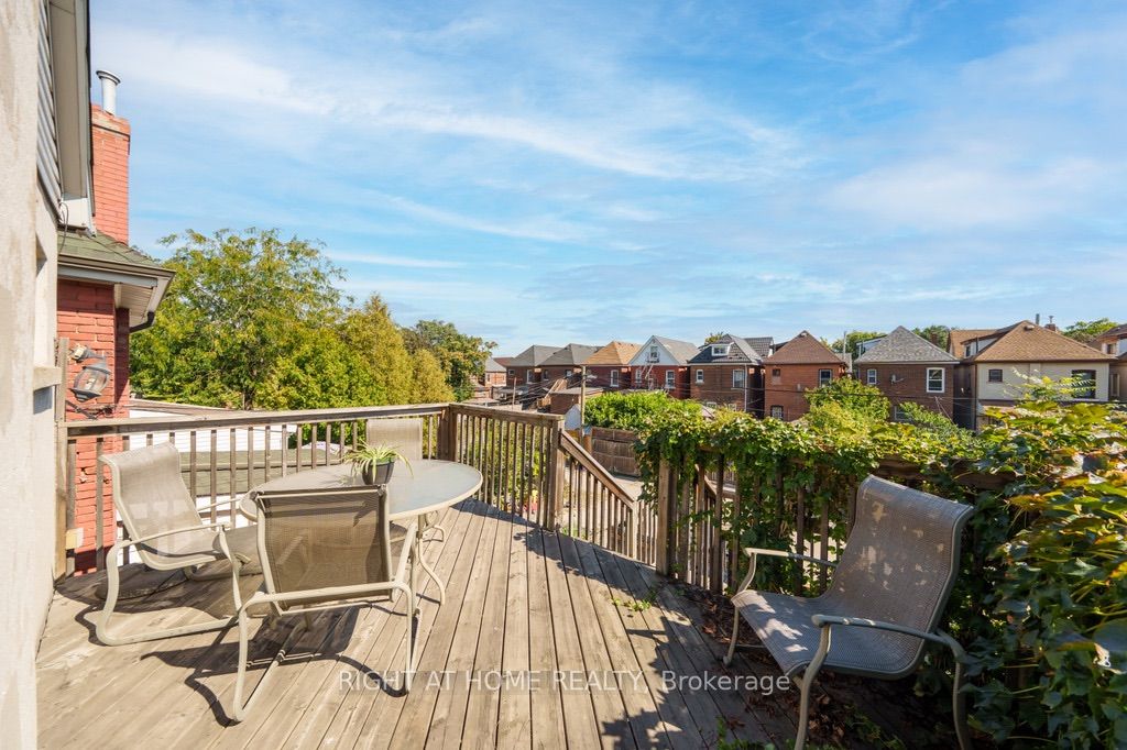 36 Sherman Avenue N Property Photo 43