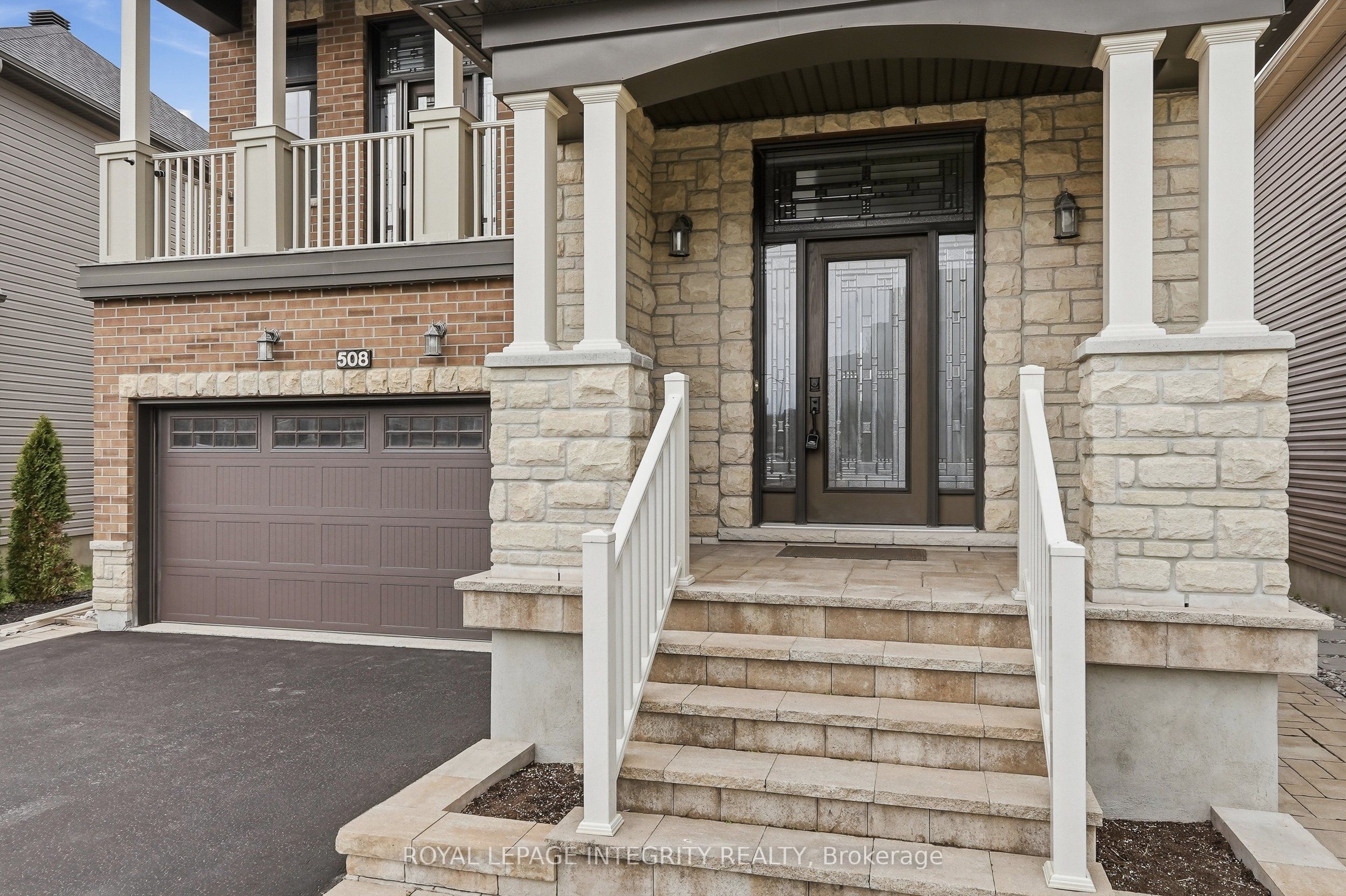 508 Yellow Birch Street Property Photo 2