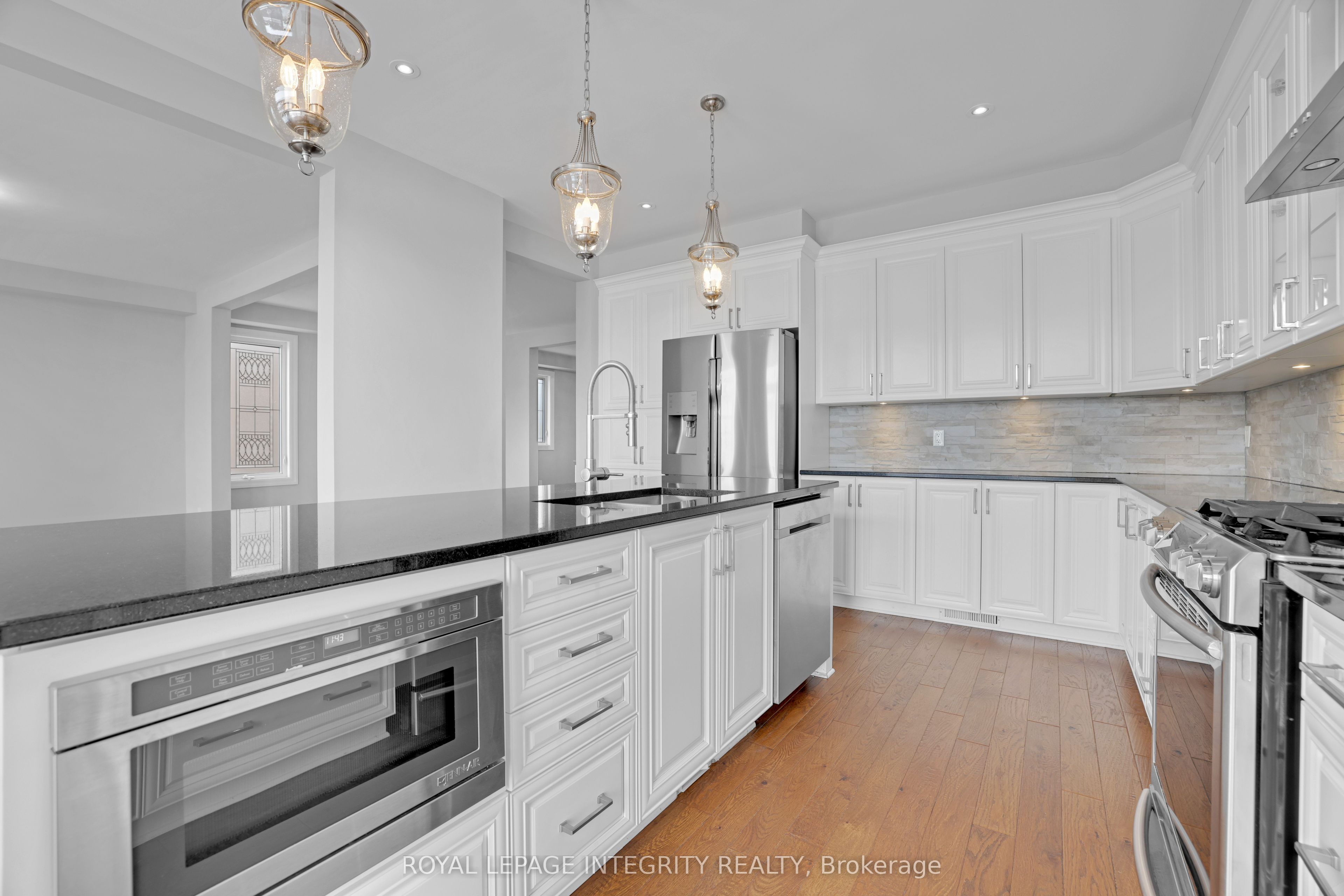 508 Yellow Birch Street Property Photo 14