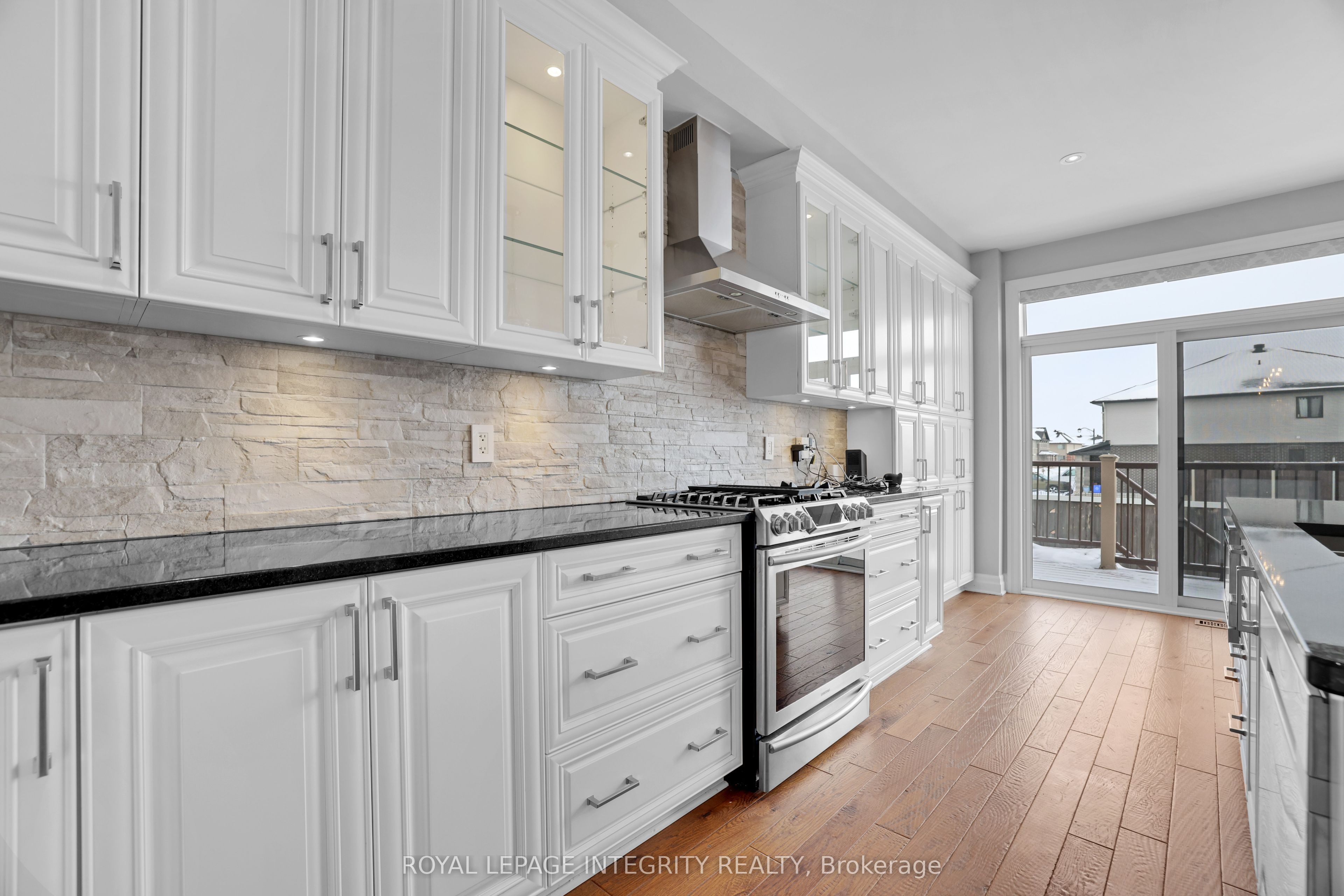 508 Yellow Birch Street Property Photo 16