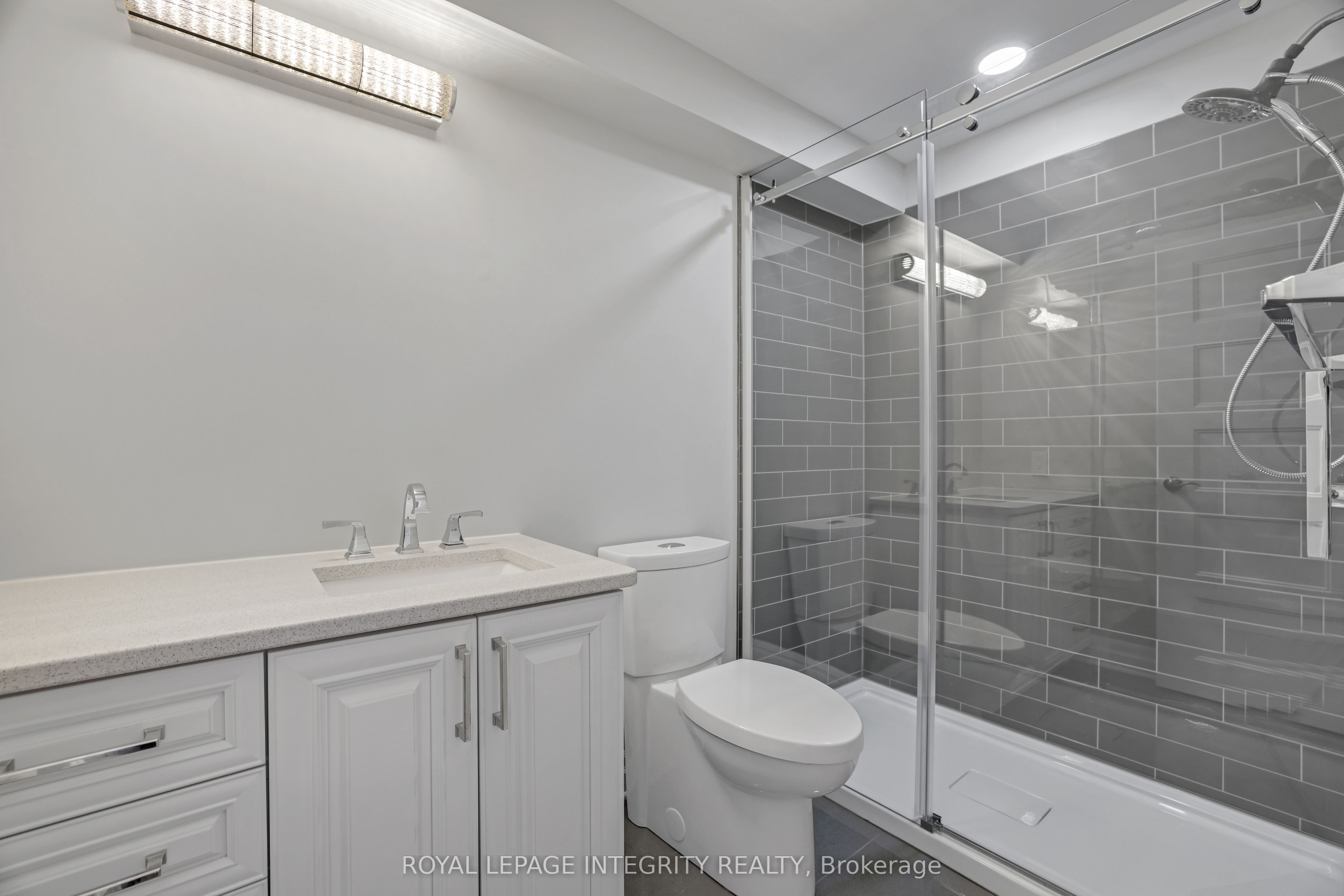 508 Yellow Birch Street Property Photo 38