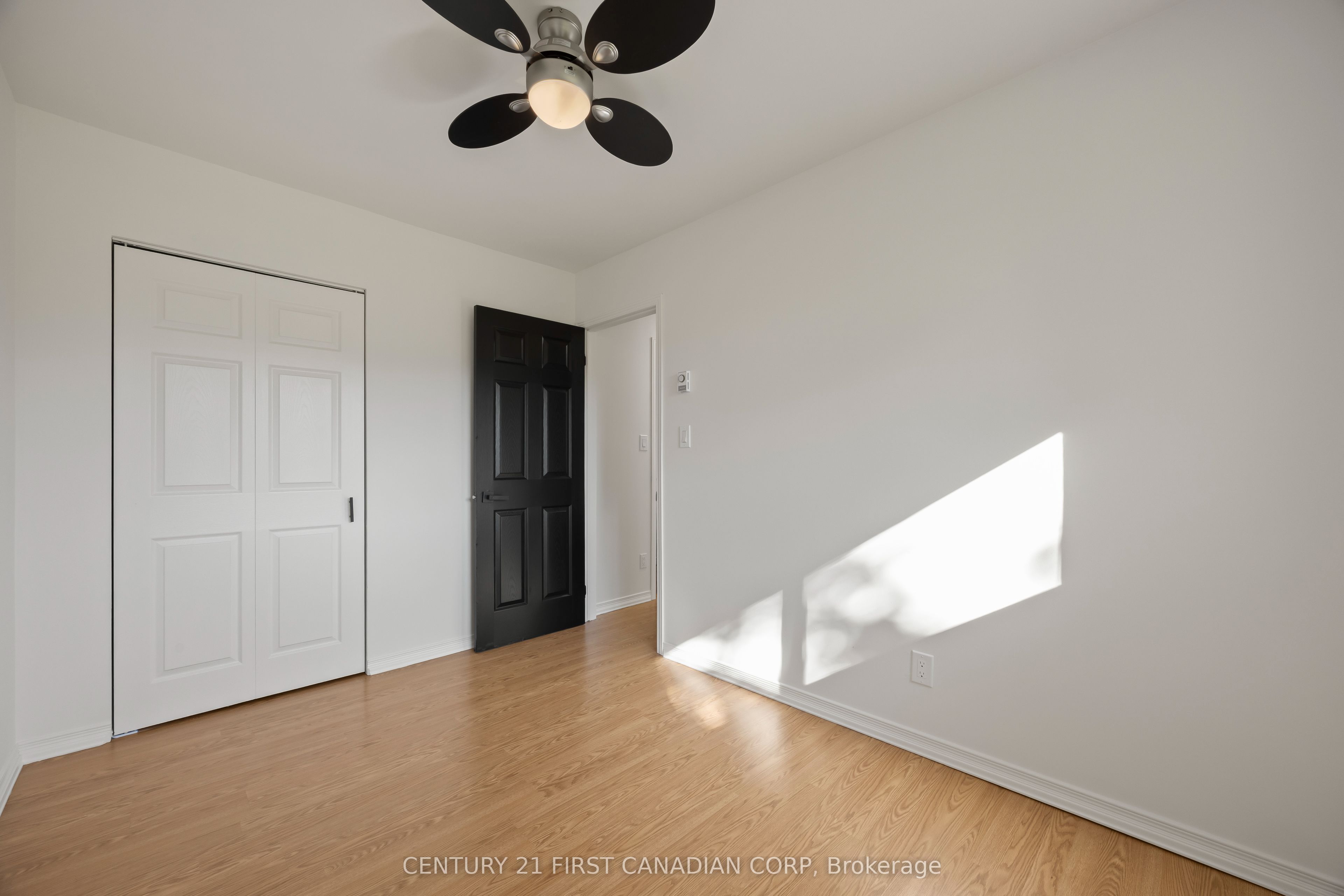 70986 B Line Property Photo 26