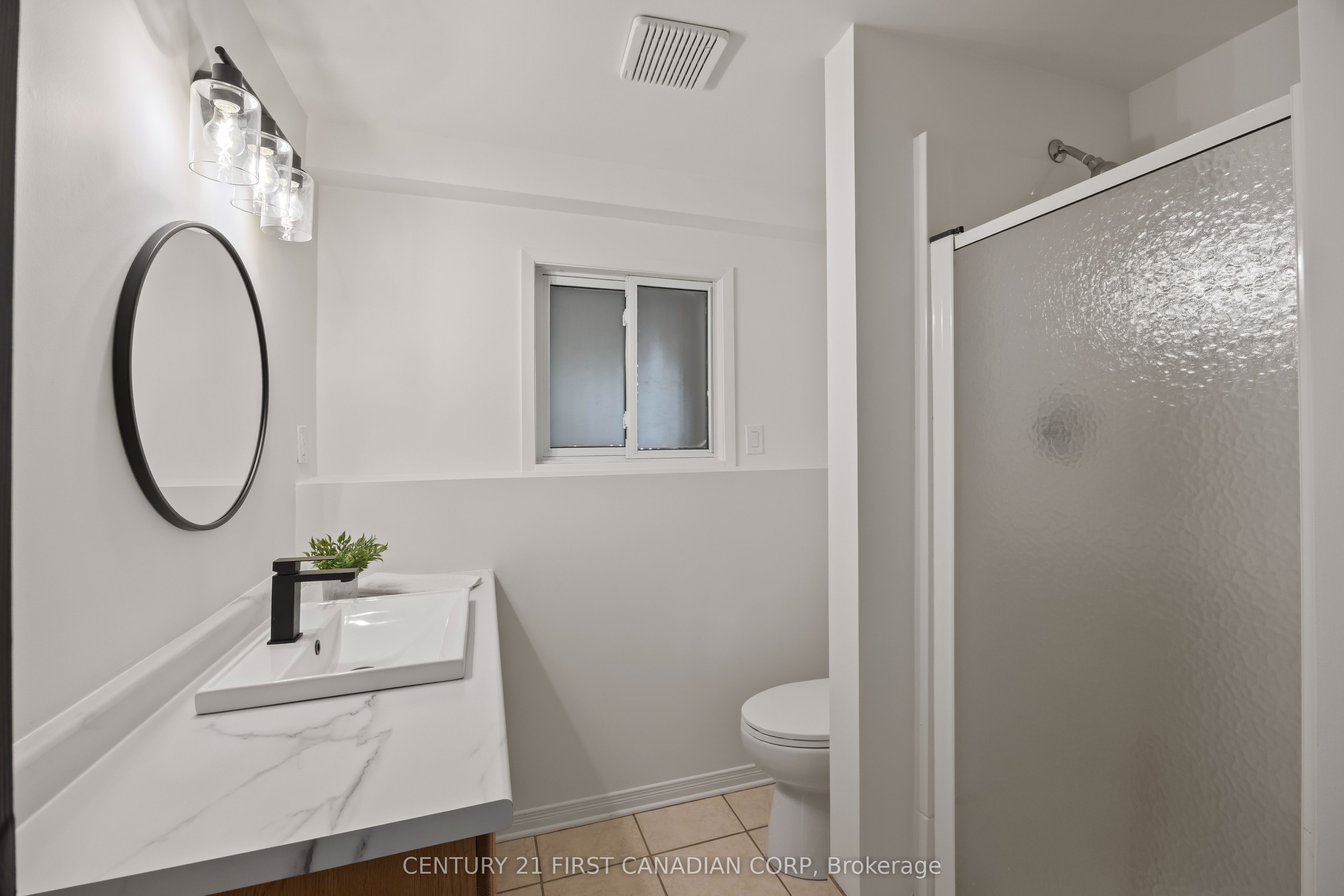 70986 B Line Property Photo 33