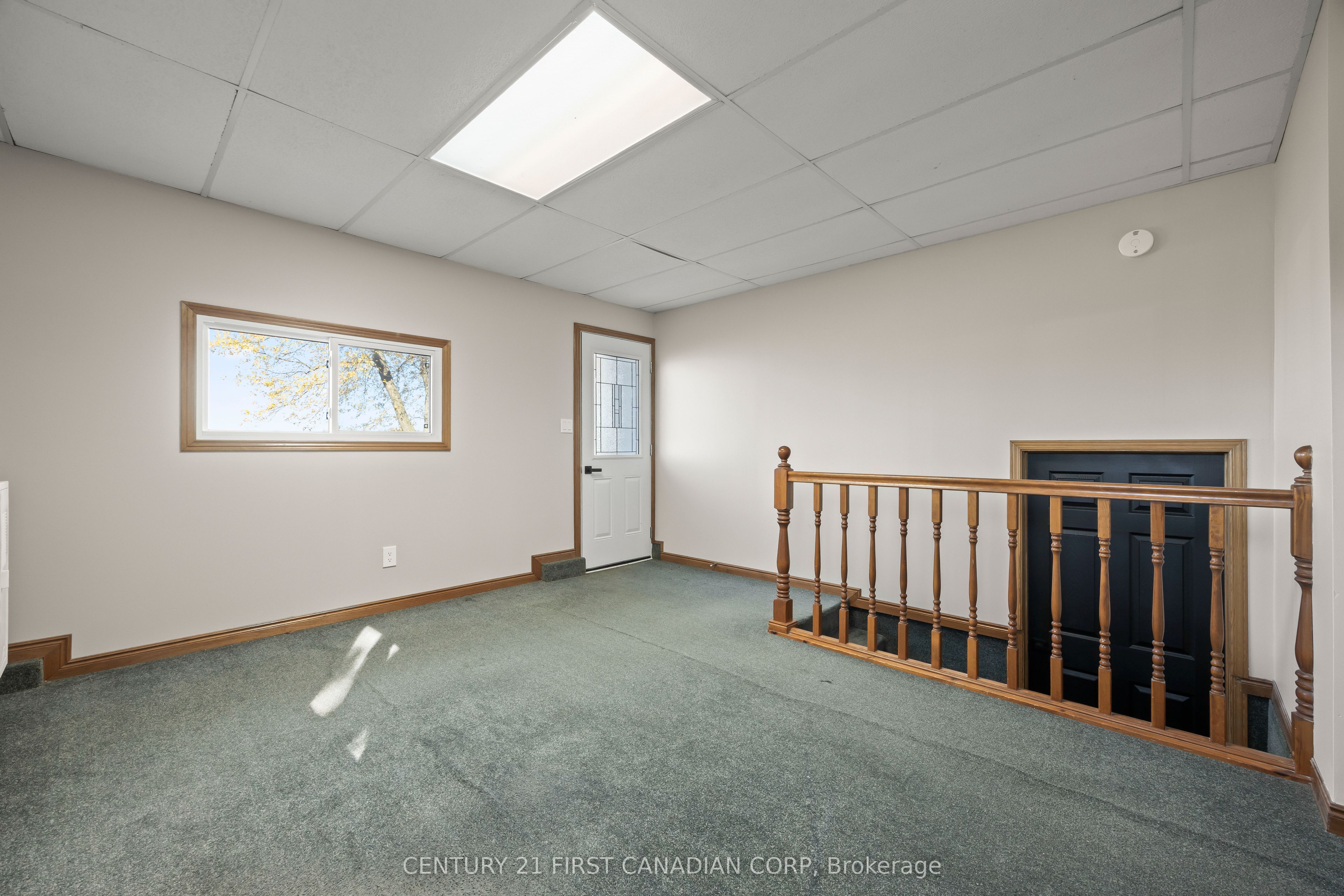 70986 B Line Property Photo 38