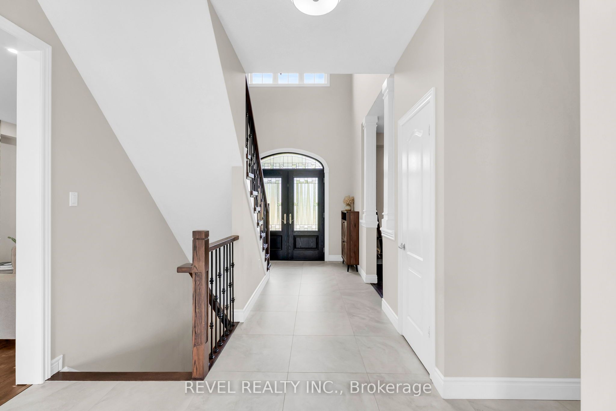 14 Devonleigh Drive Property Photo 3