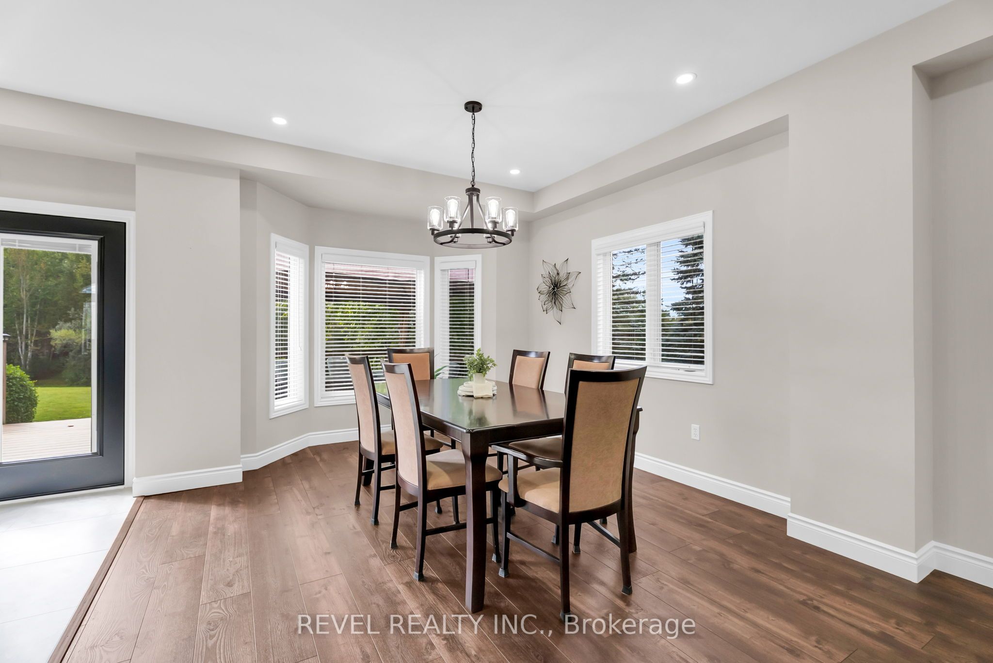 14 Devonleigh Drive Property Photo 12