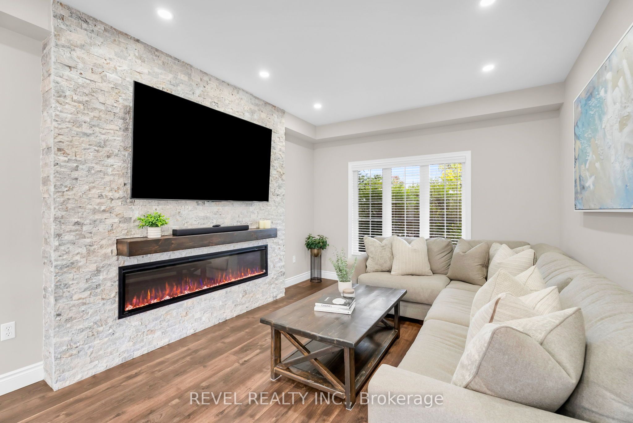 14 Devonleigh Drive Property Photo 14