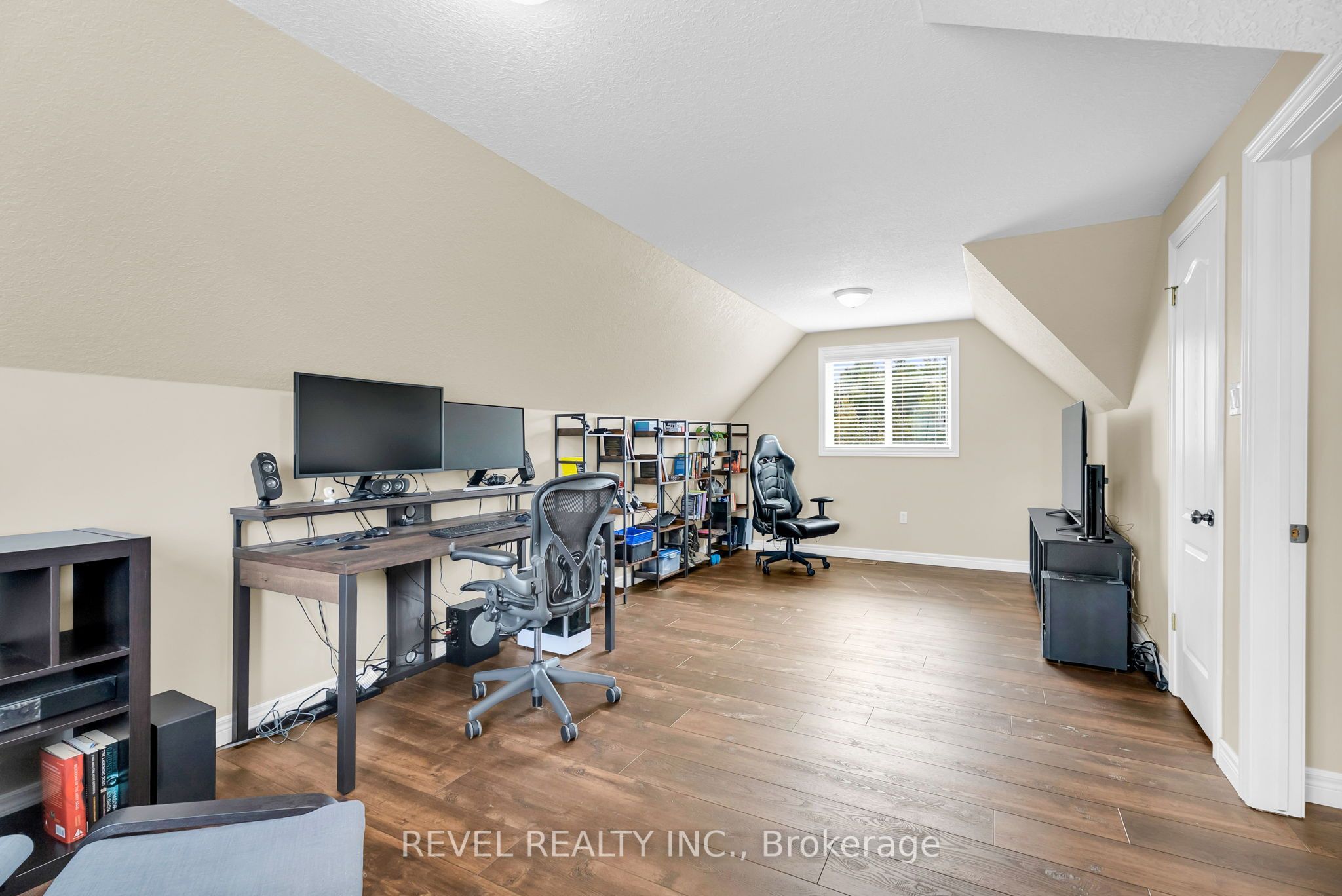 14 Devonleigh Drive Property Photo 27