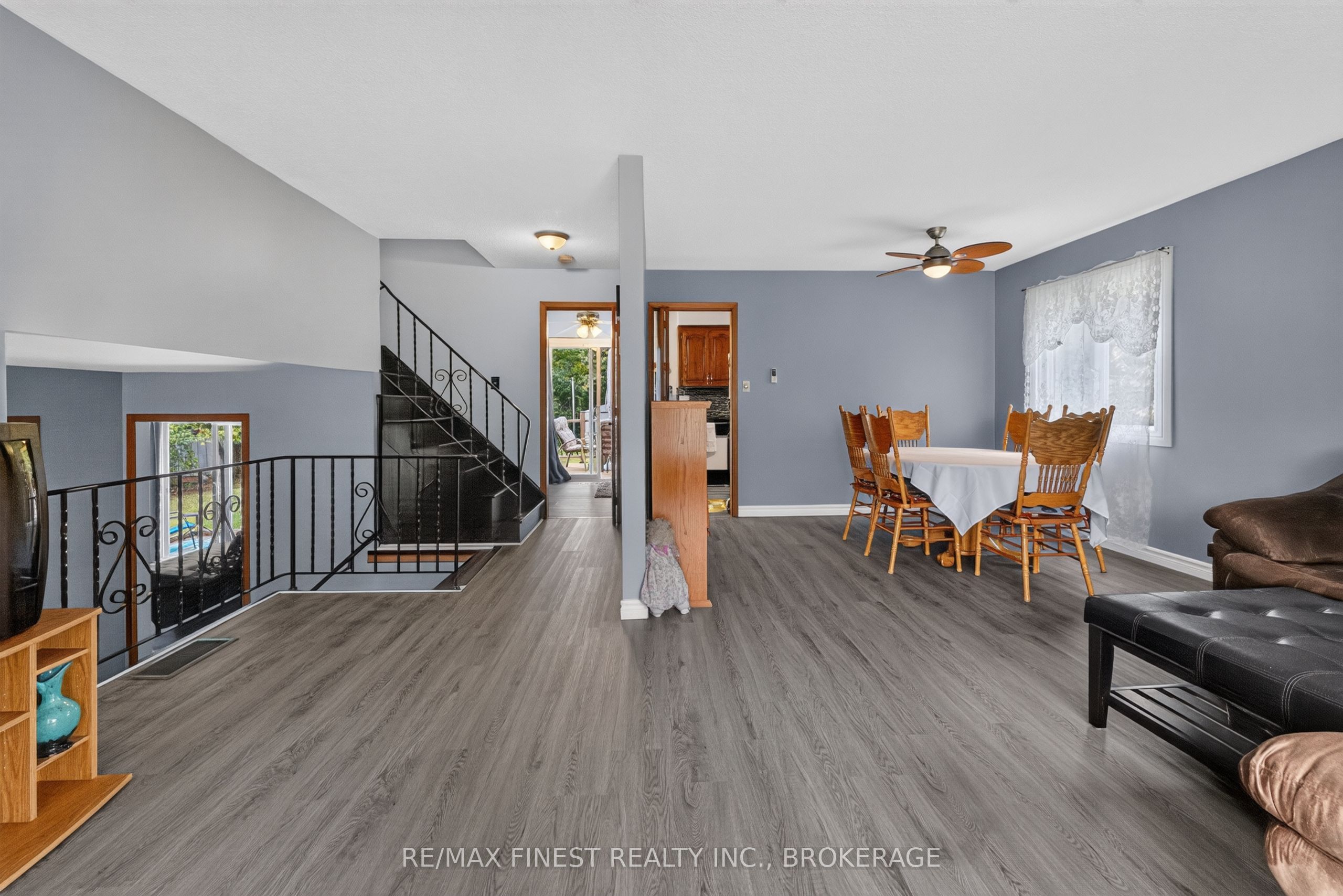 525 Whites Road Property Photo 5