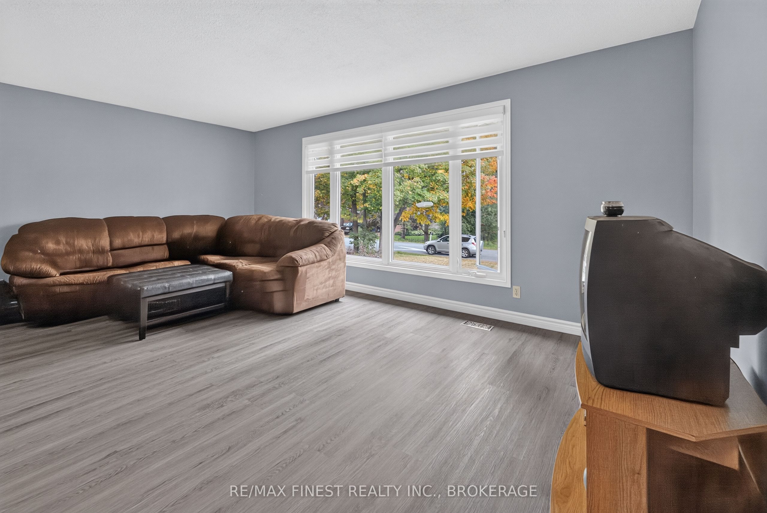 525 Whites Road Property Photo 6