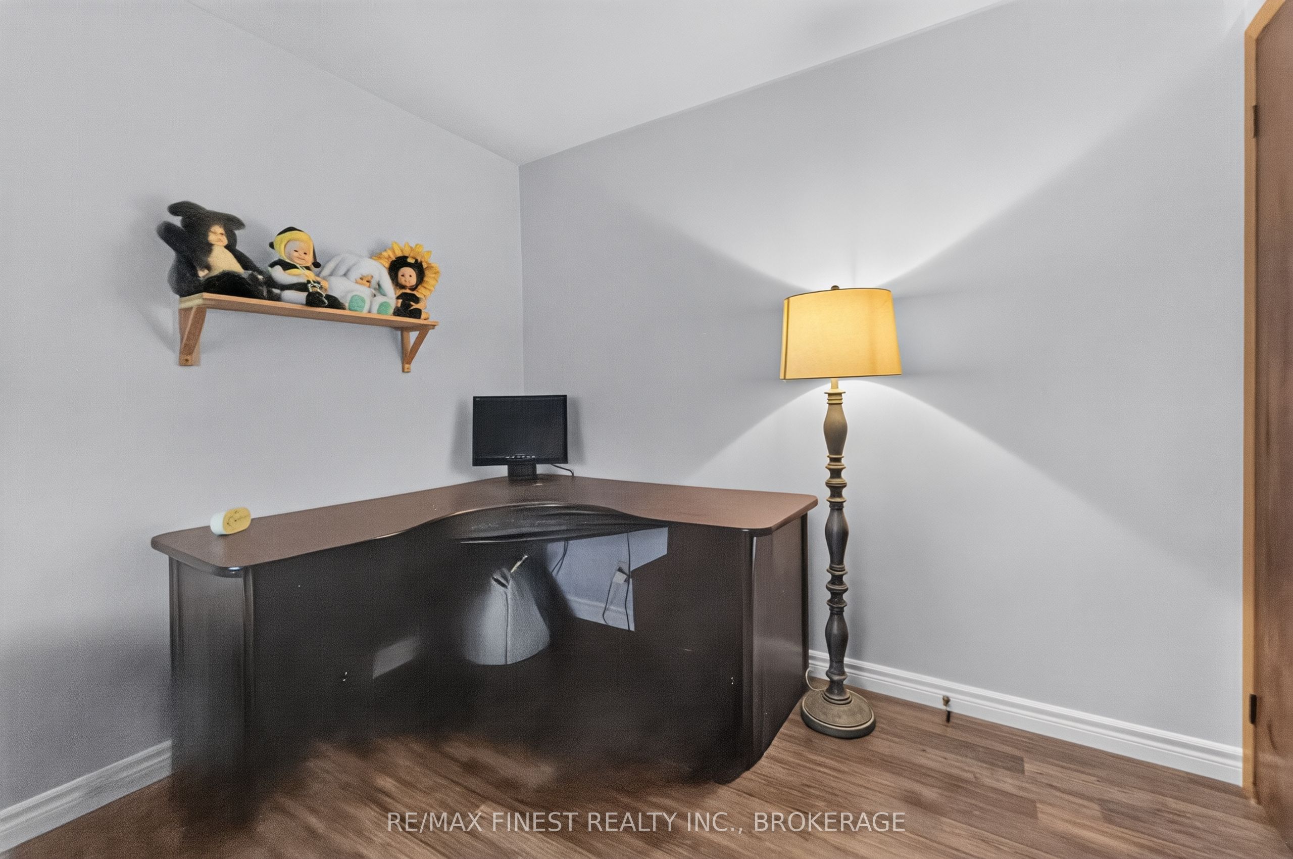 525 Whites Road Property Photo 16