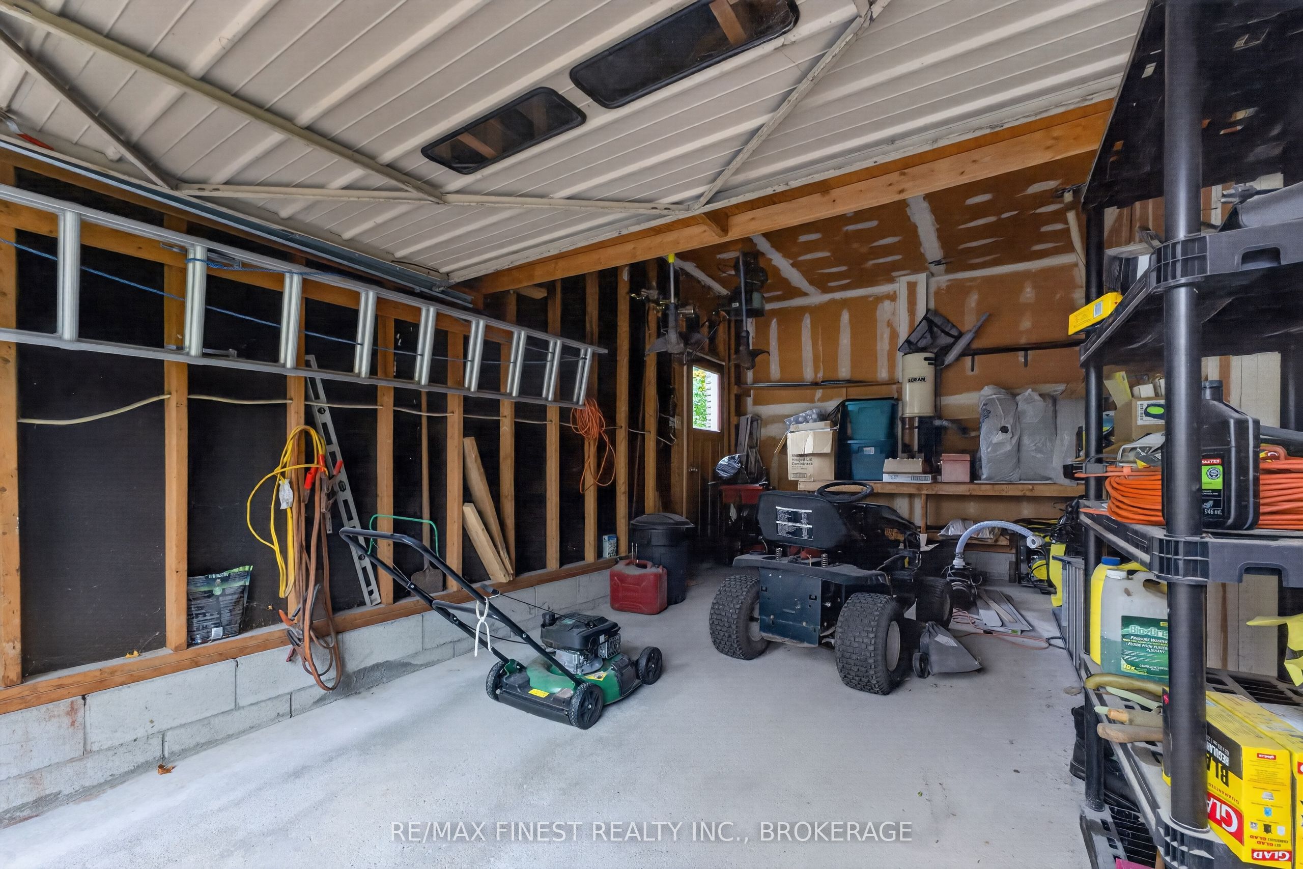 525 Whites Road Property Photo 26