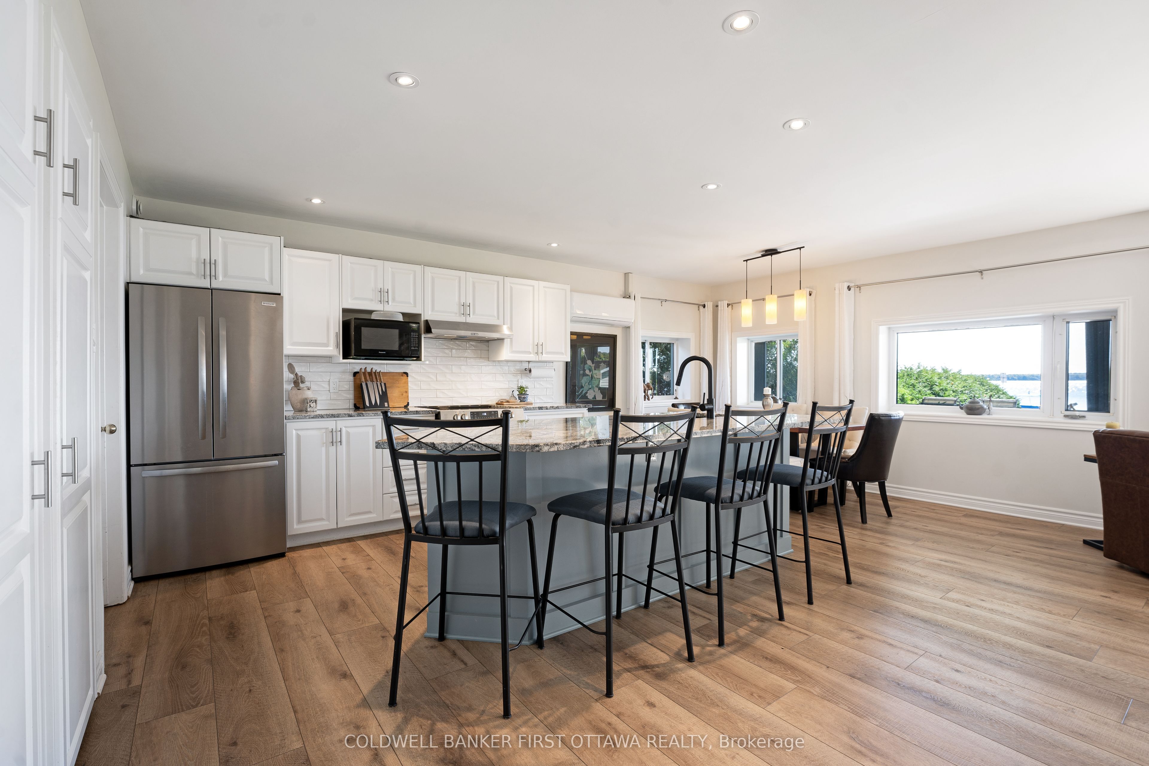 165 Rideau Street Property Photo 8