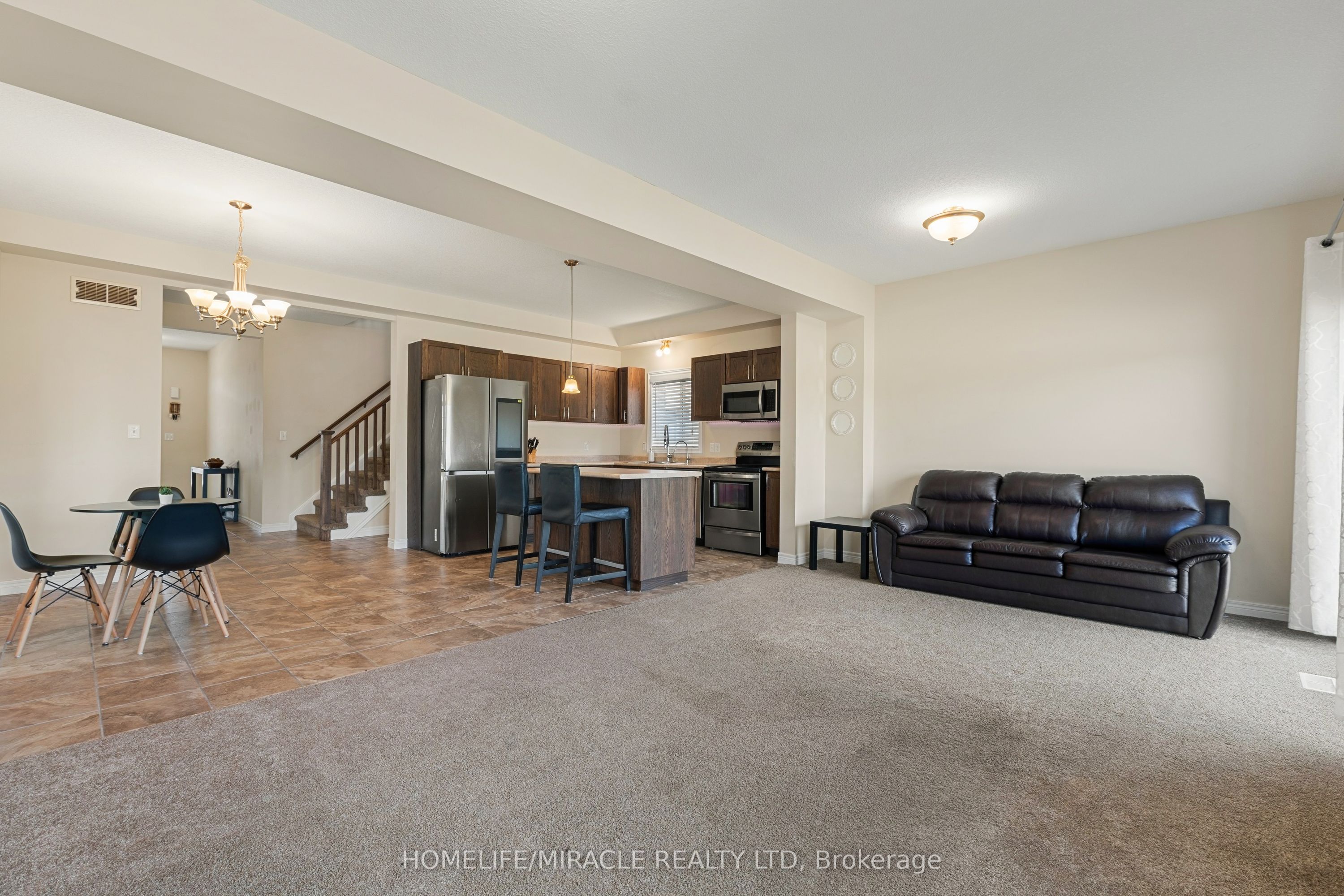 75 Sparrow Avenue Property Photo 12