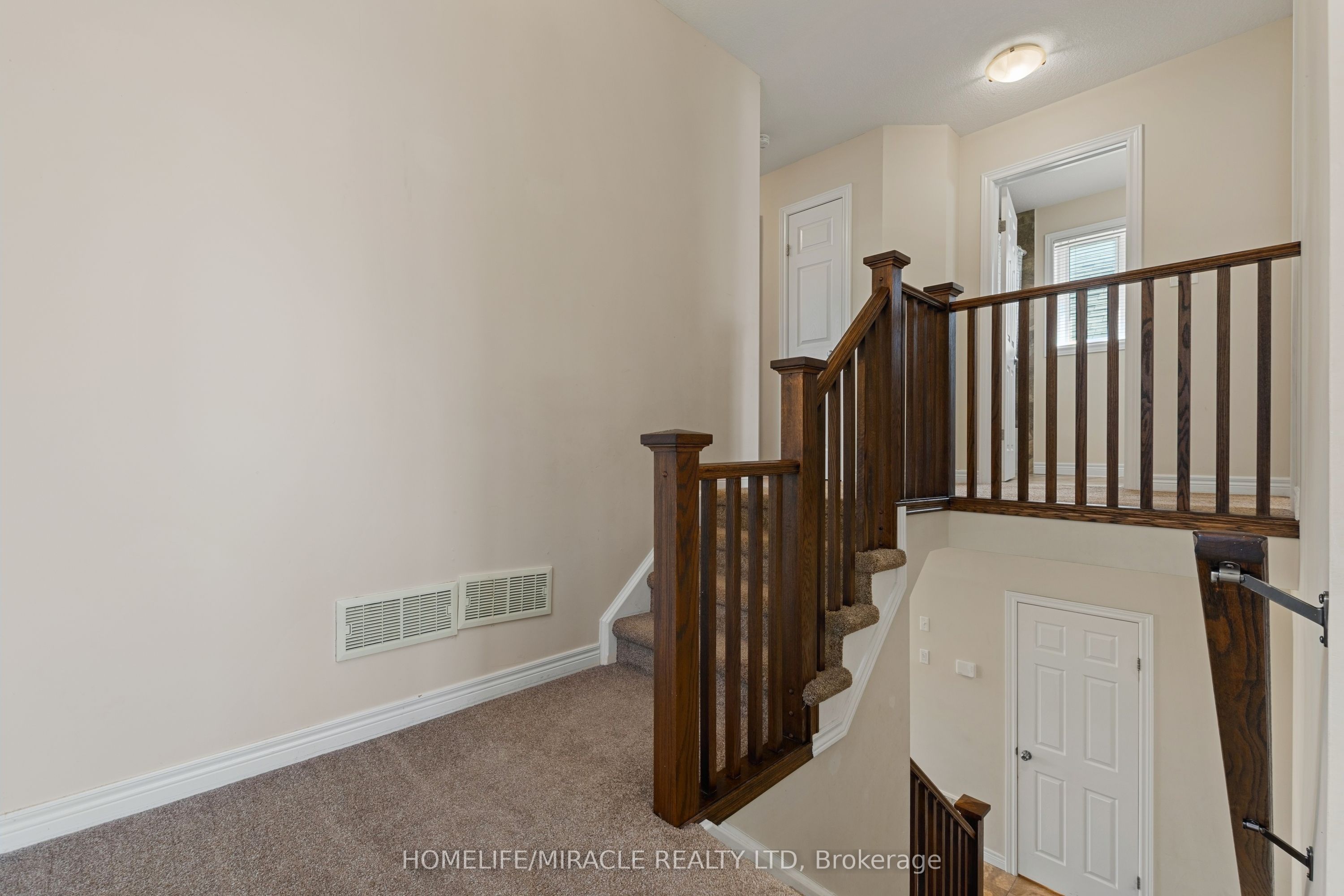 75 Sparrow Avenue Property Photo 15