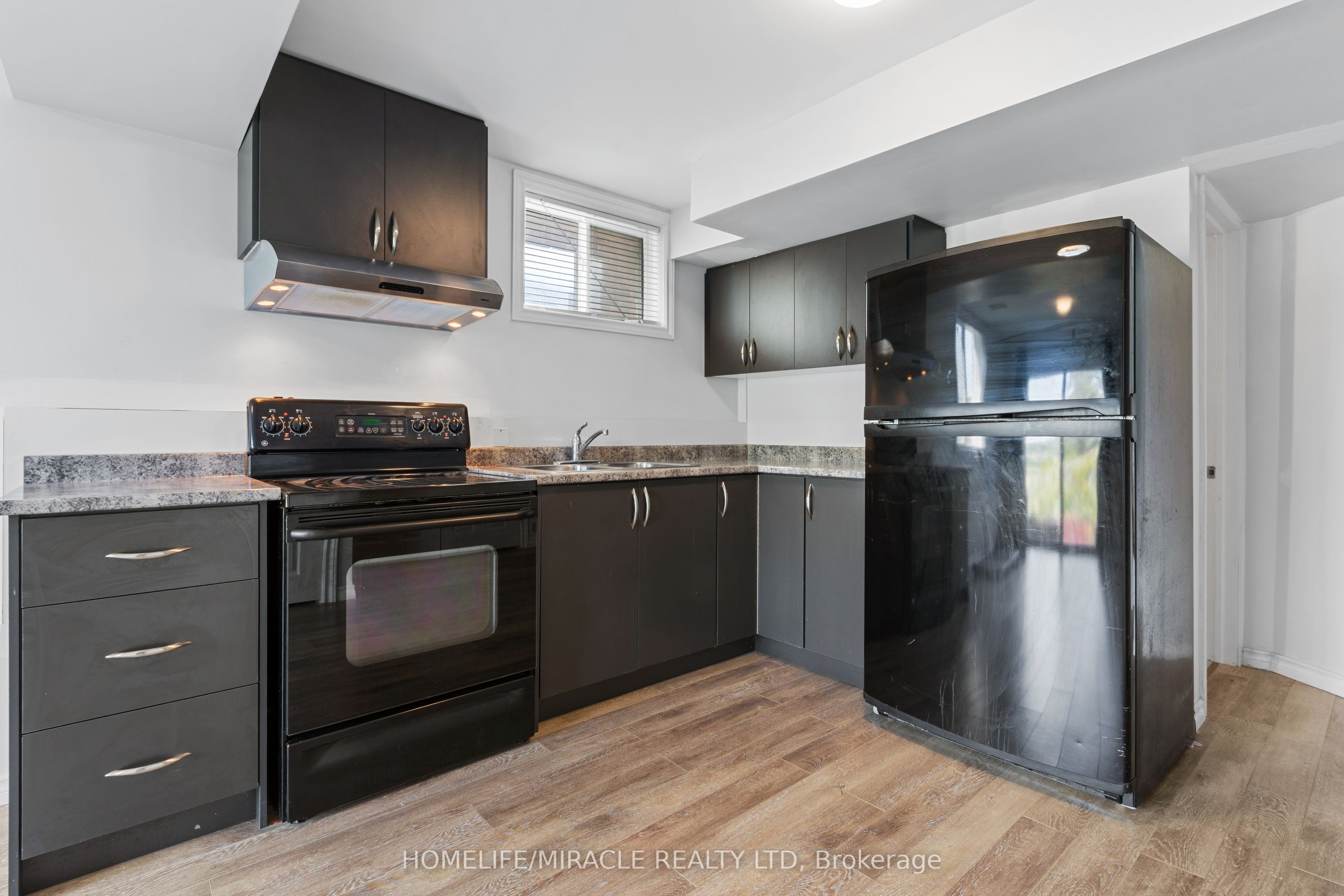 75 Sparrow Avenue Property Photo 36