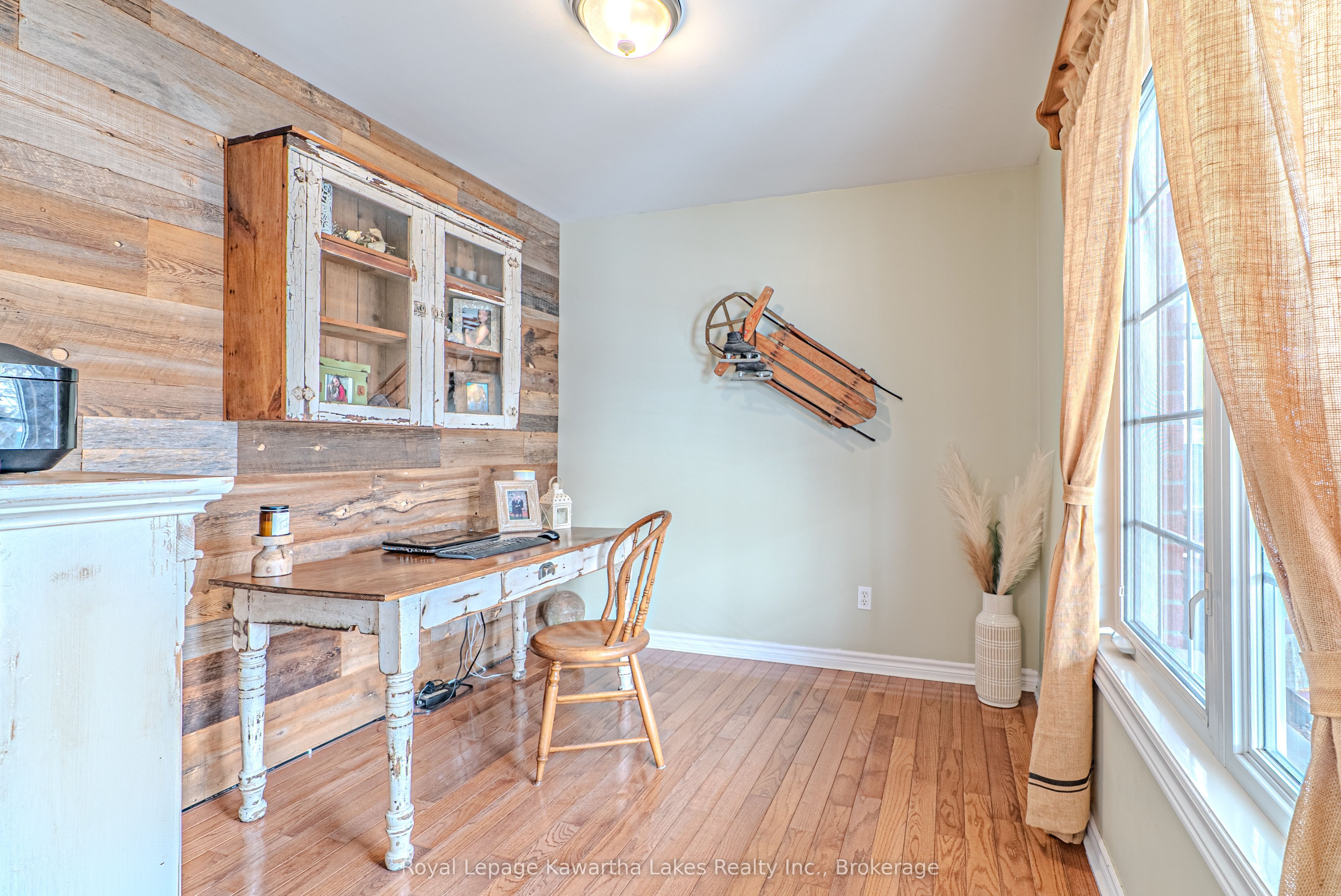 929 Eldon Road Property Photo 6