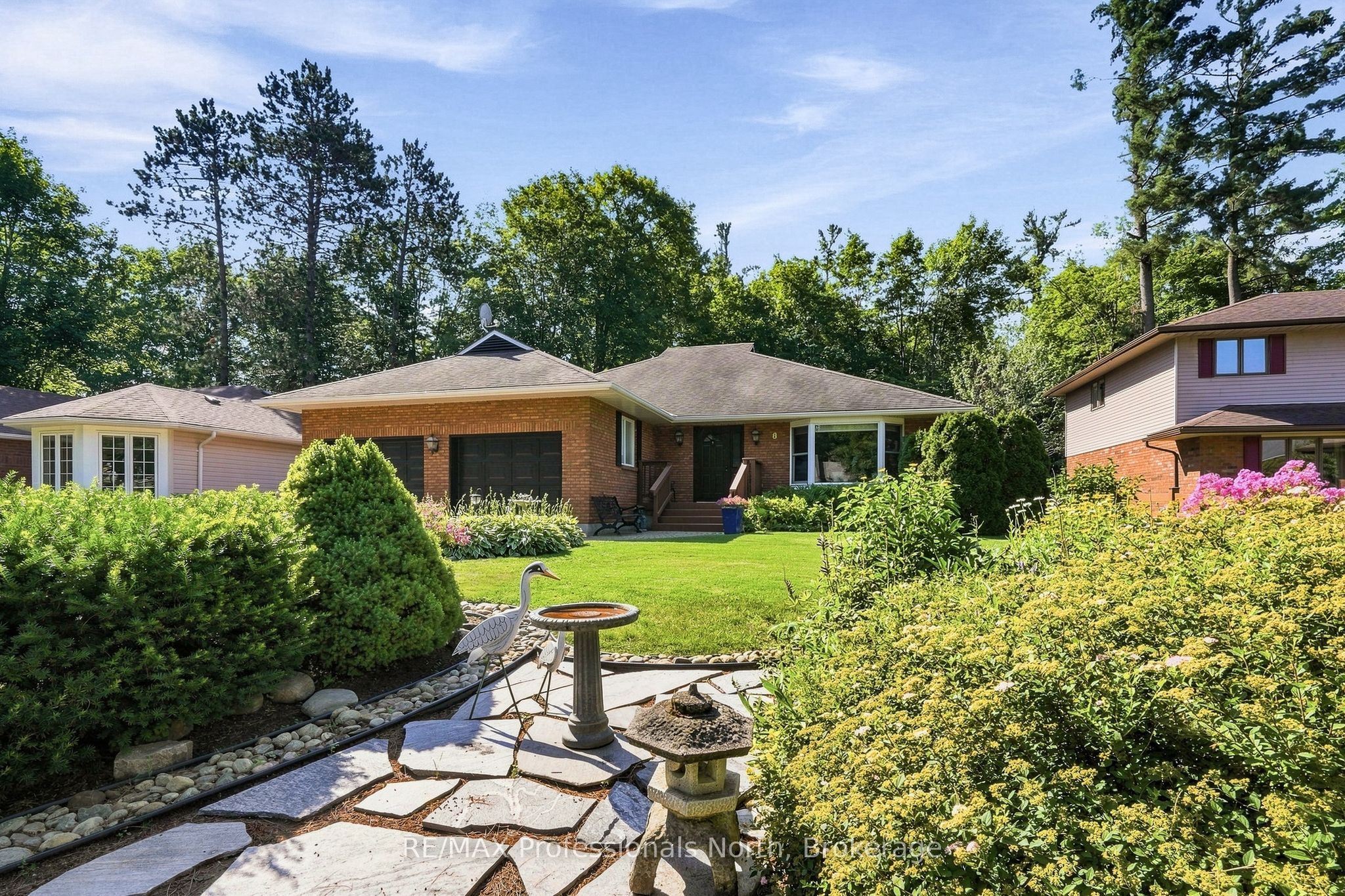 8 Palmer Court Property Photo 2