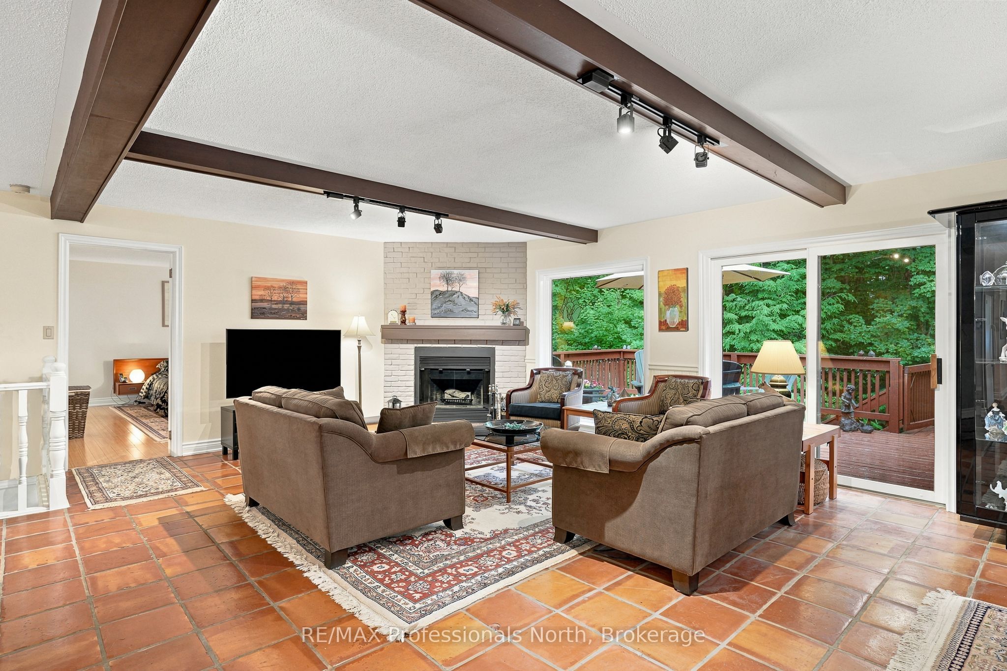 8 Palmer Court Property Photo 12