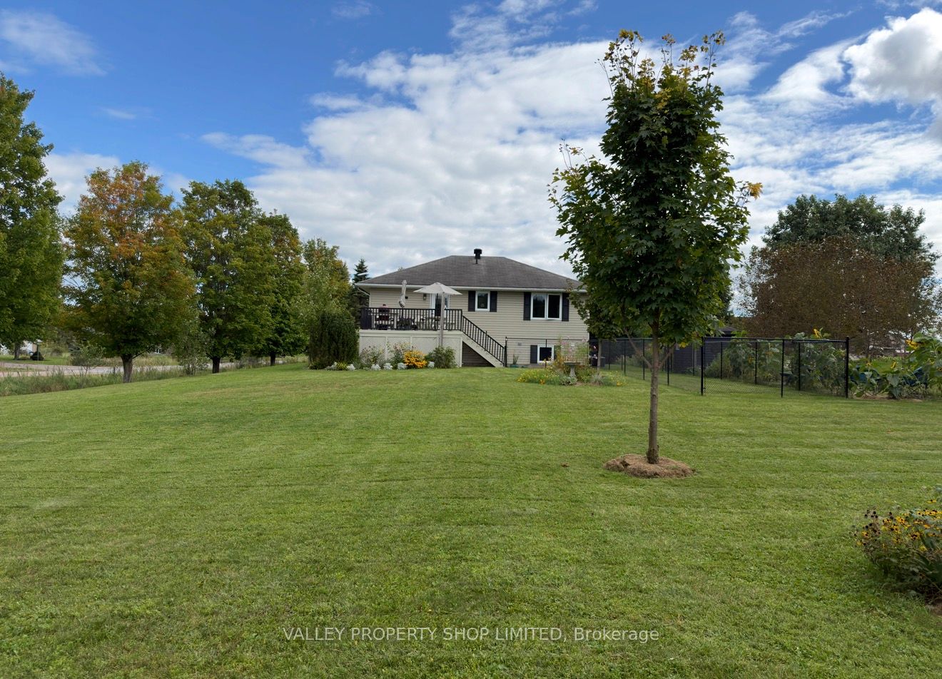10 Kirk Court Property Photo 2