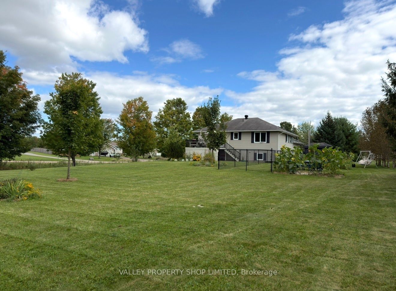 10 Kirk Court Property Photo 22