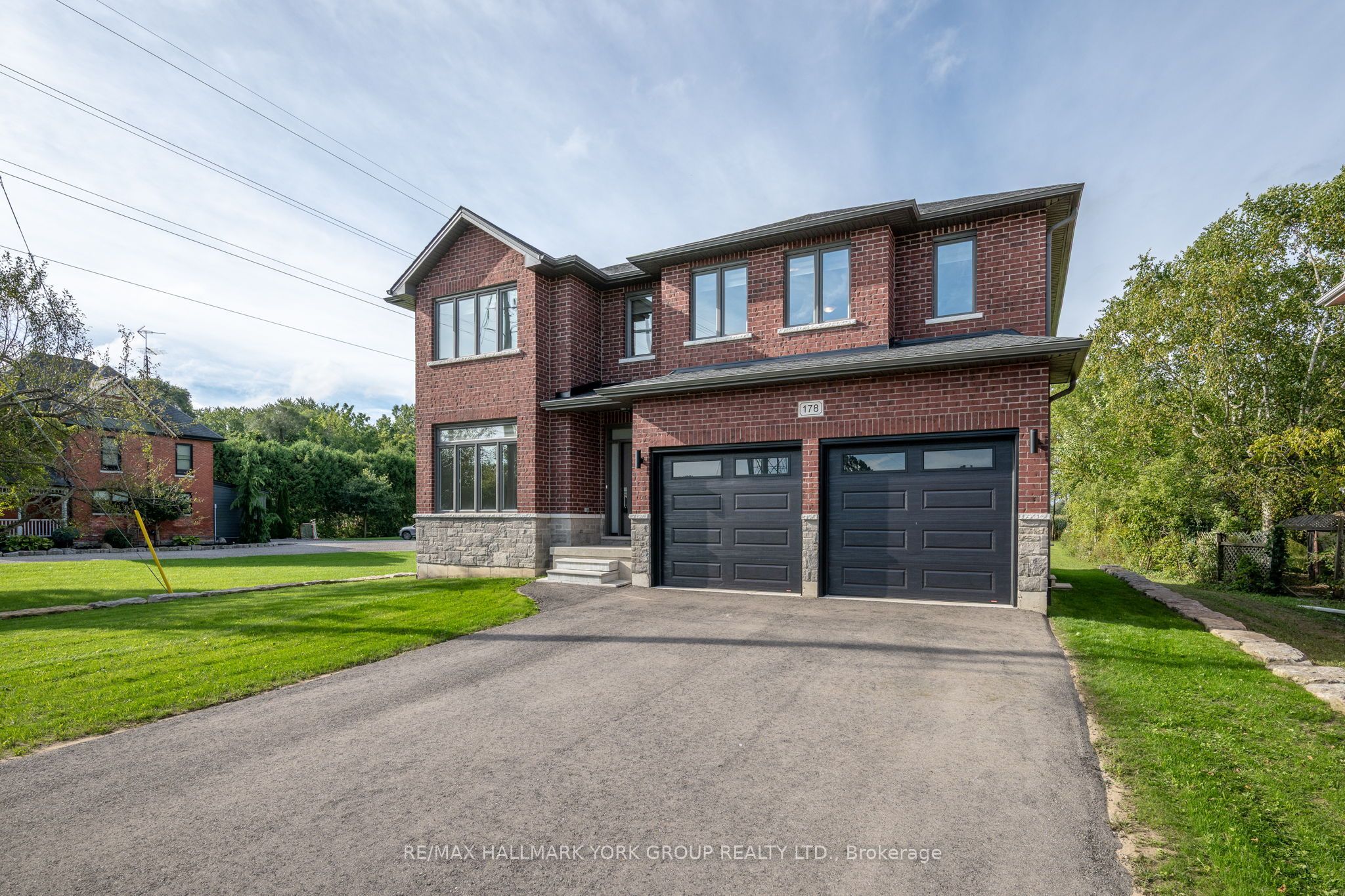 178 Graham Street Property Photo 2