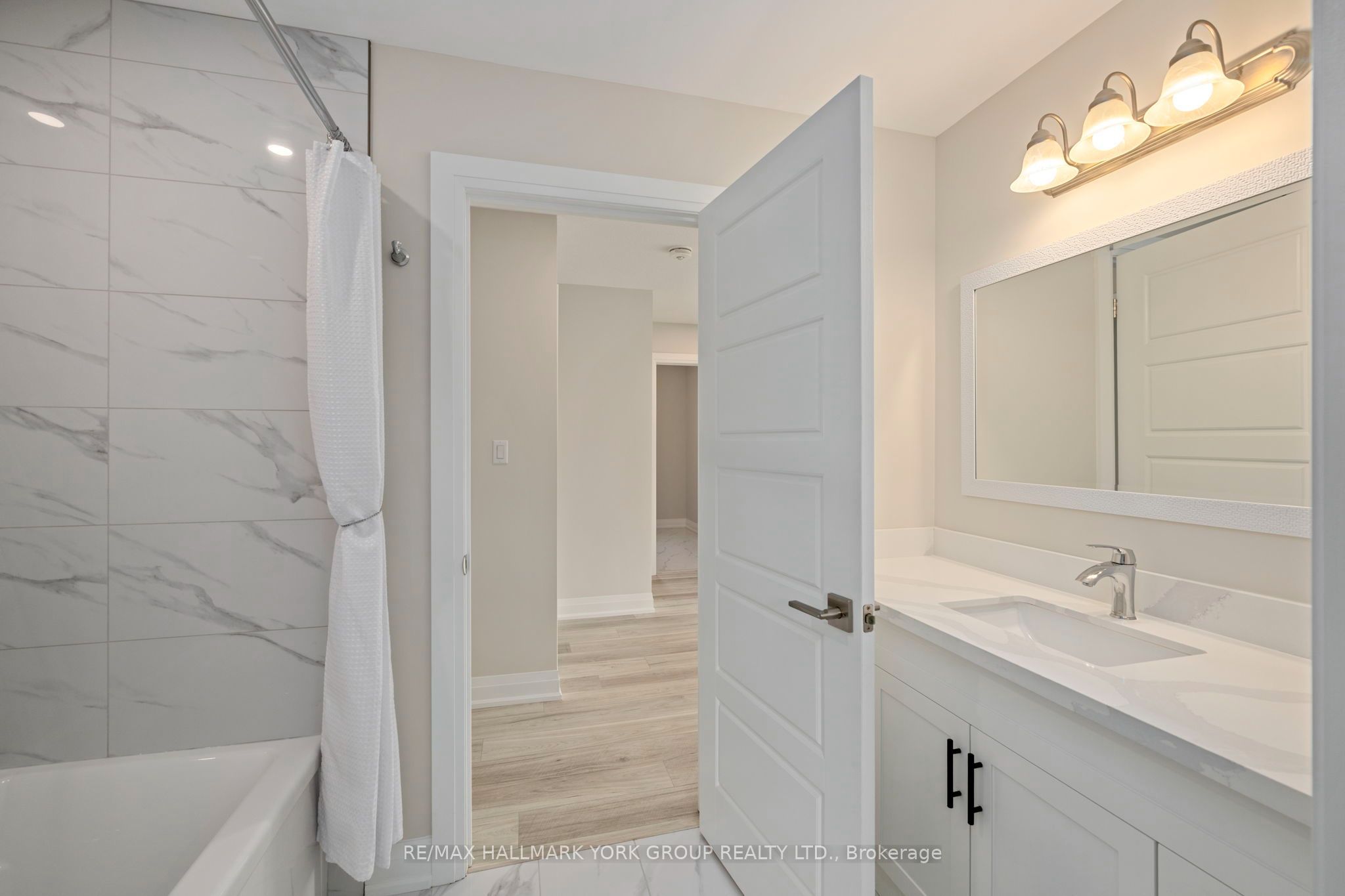 178 Graham Street Property Photo 37