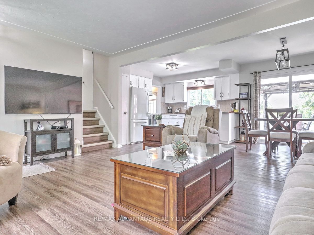 45 Agincourt Gardens Property Photo 7