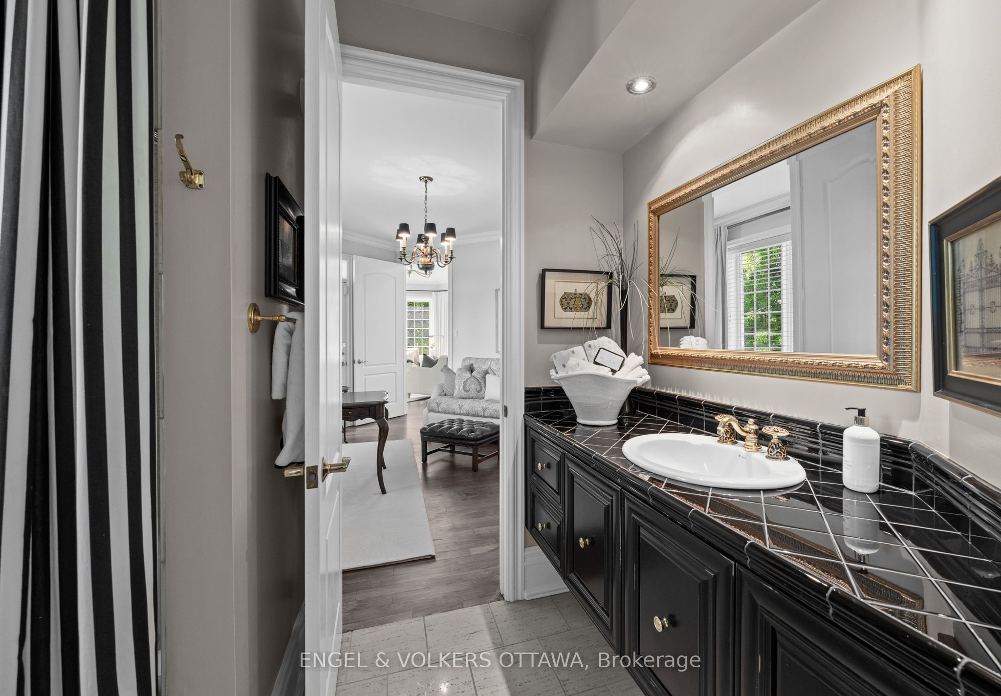 6197 Ottawa Street Property Photo 23
